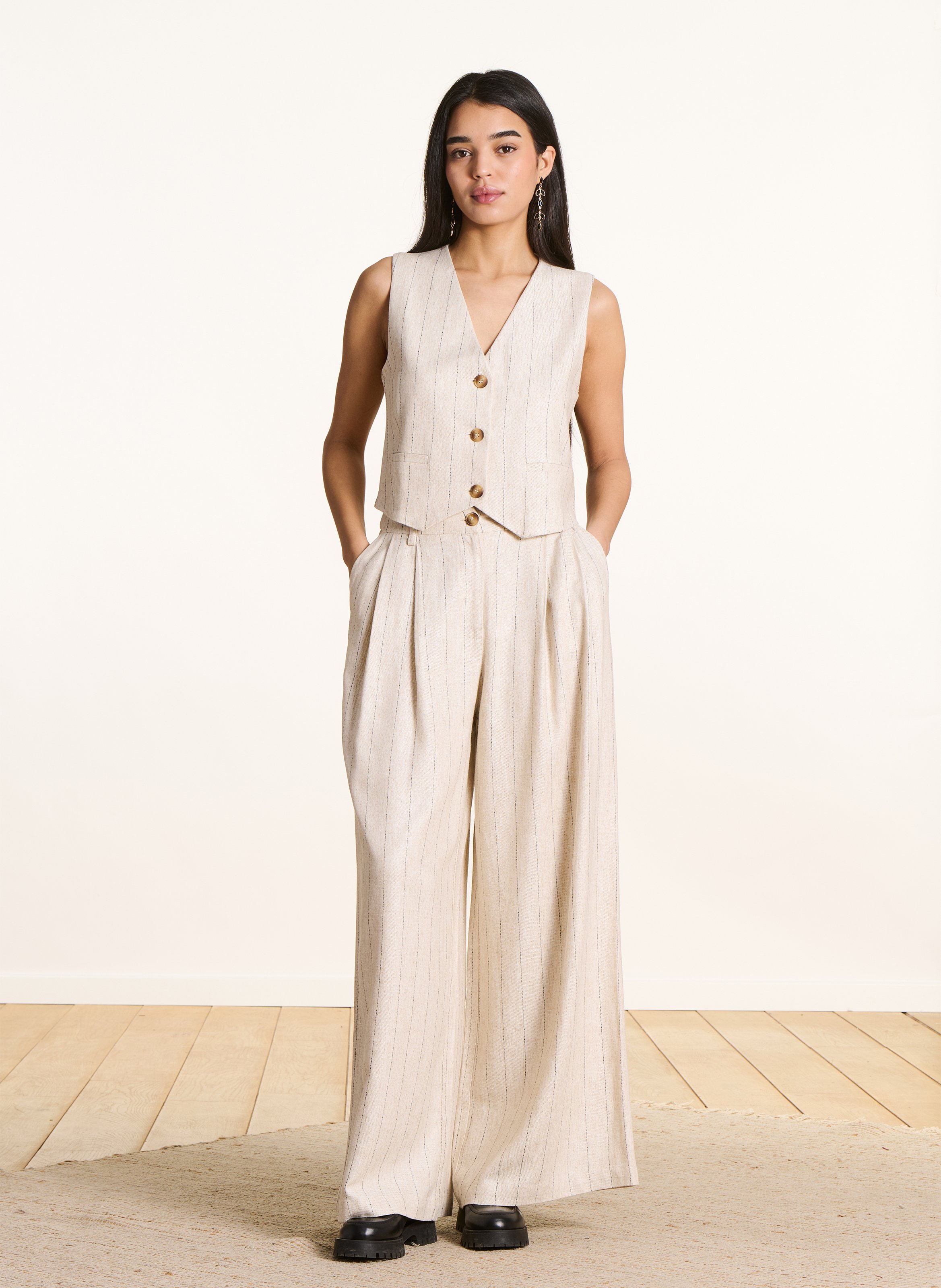 Gilet droit col V à rayures LA FEE MARABOUTEE Beige