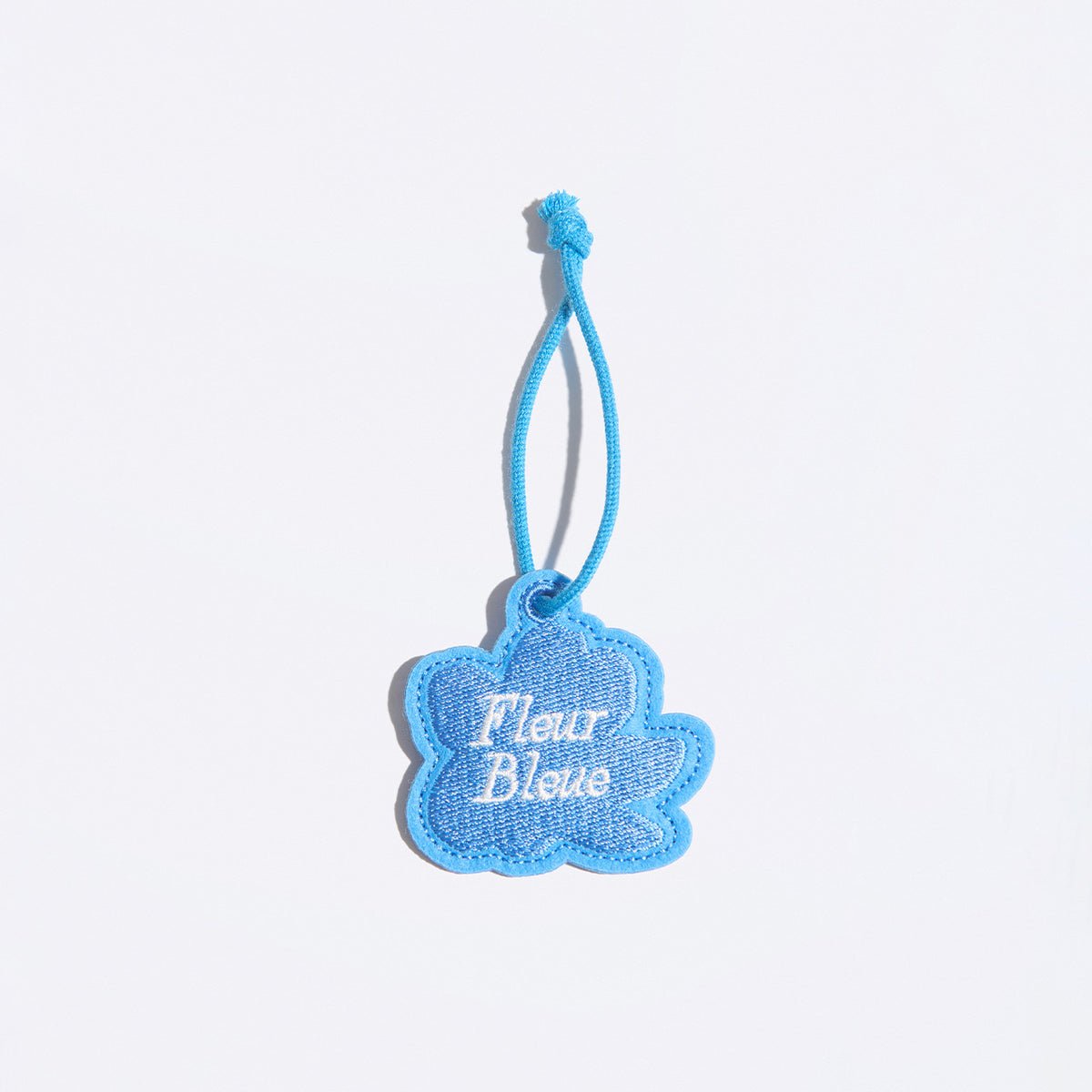 Embroidered blue flower keyring EMOI EMOI Blue