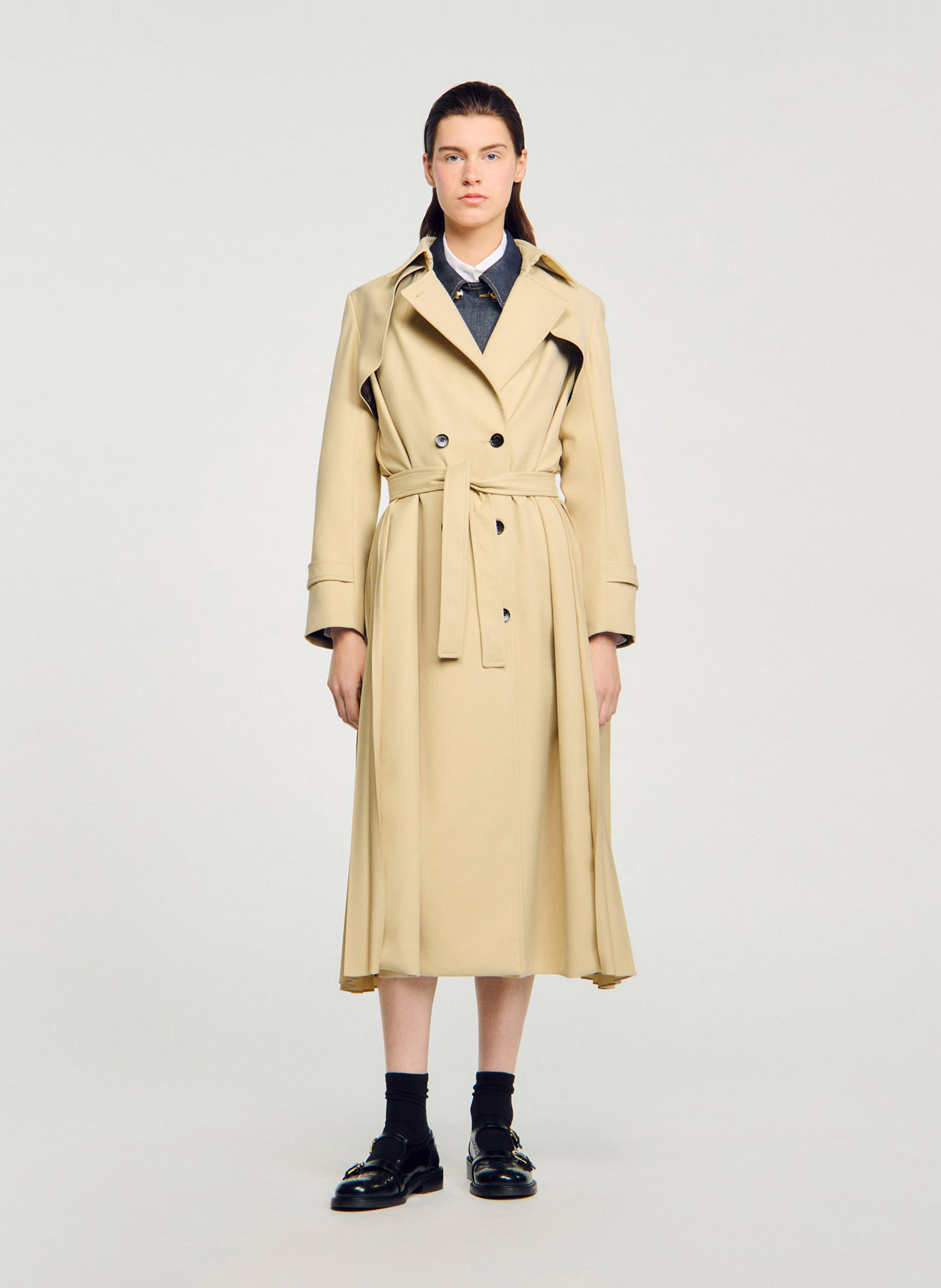 Oversized trenchcoat met kraag en revers SANDRO Beige