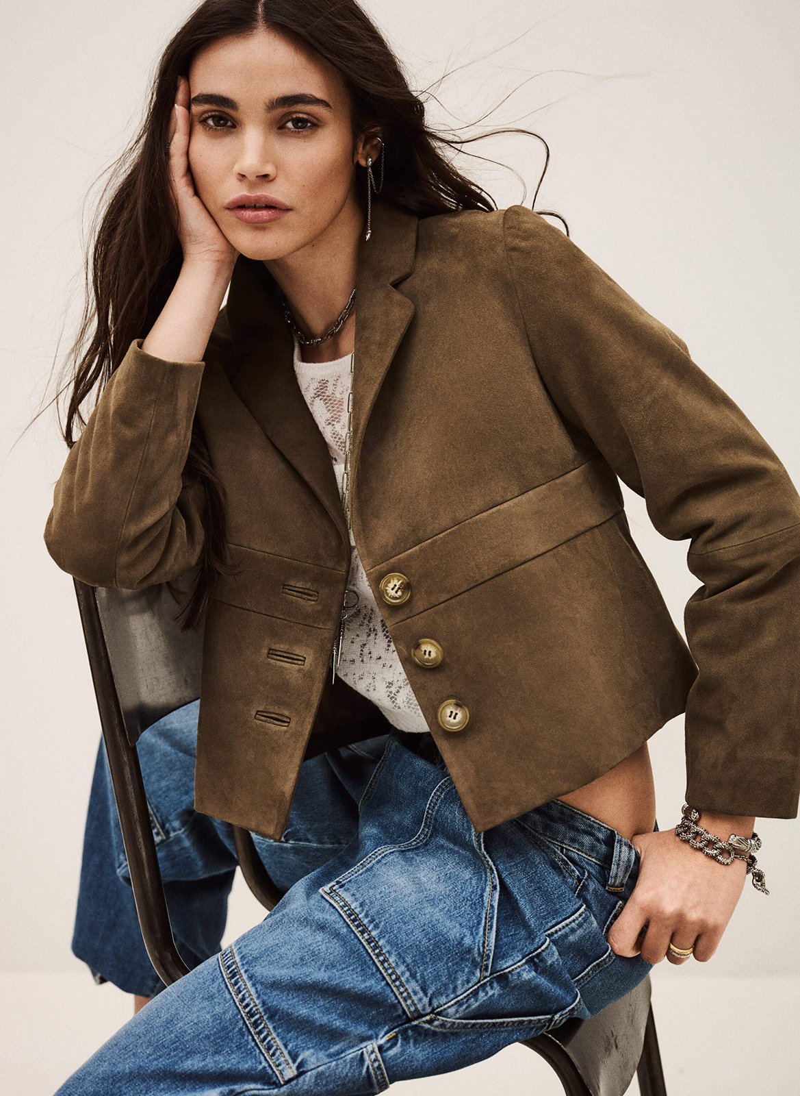 Jas getailleerd met colbertkraag van fluweel leer BA&SH Kaki