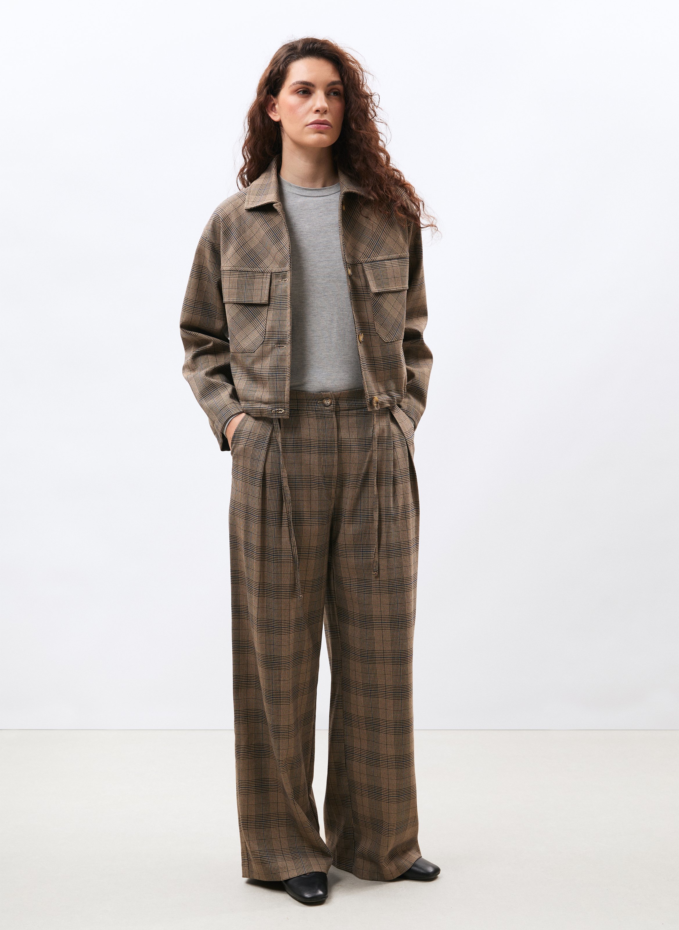 Short Prince of Wales checkered jacket HUMILITY Beige
