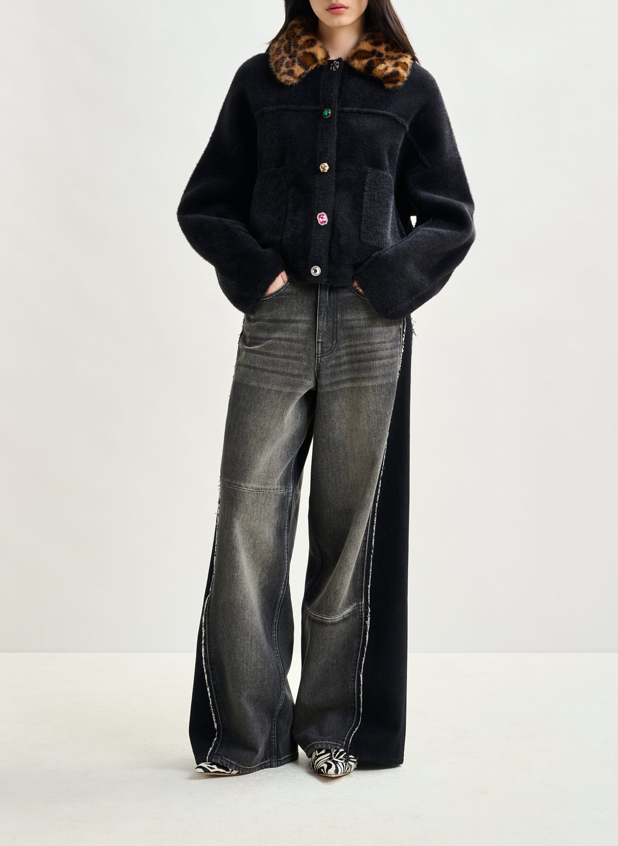 Cardigan ample à col fourrure amovible ESSENTIEL ANTWERP Noir