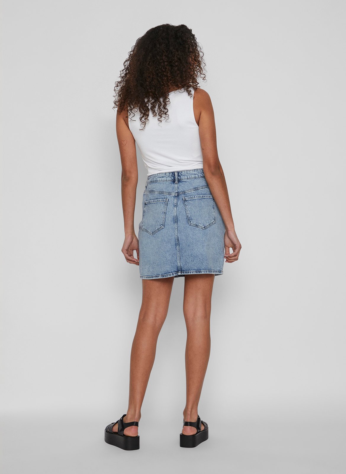 Jupe courte droite en jean VILA Bleu