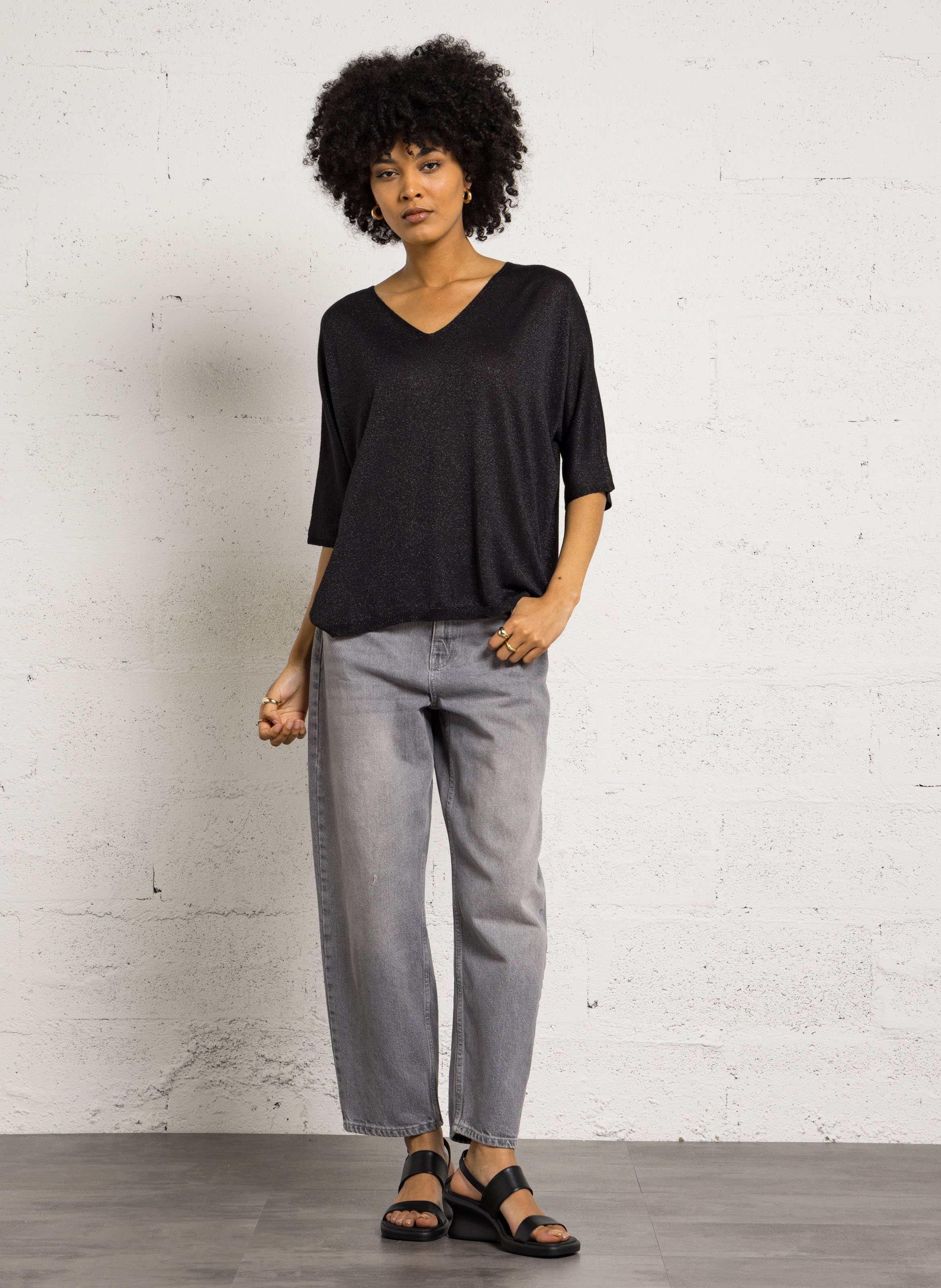 Oversized V-neck sweater with sequins SUD EXPRESS Black