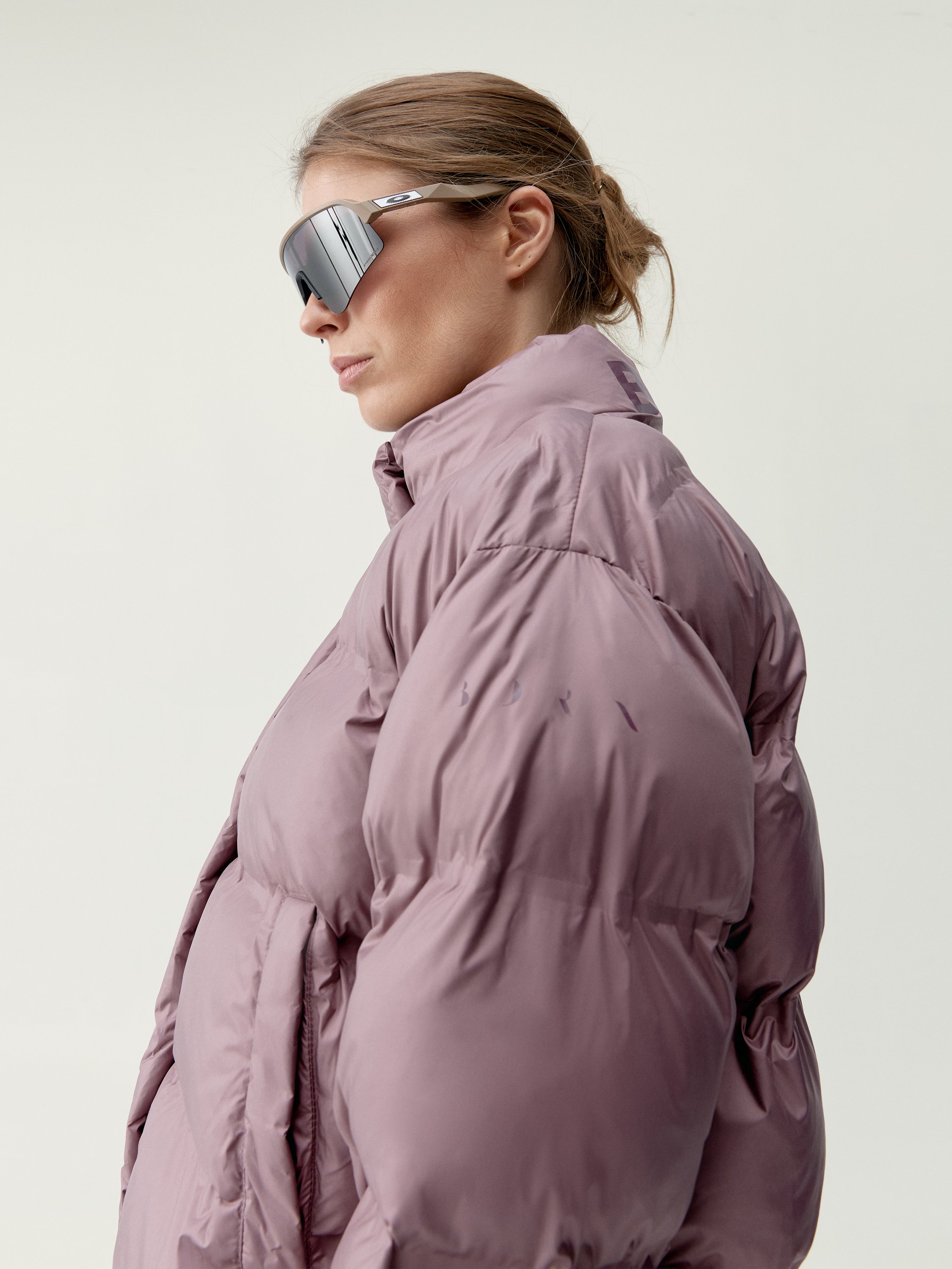 Women's sports jacket lynx zip closure BORN Pink