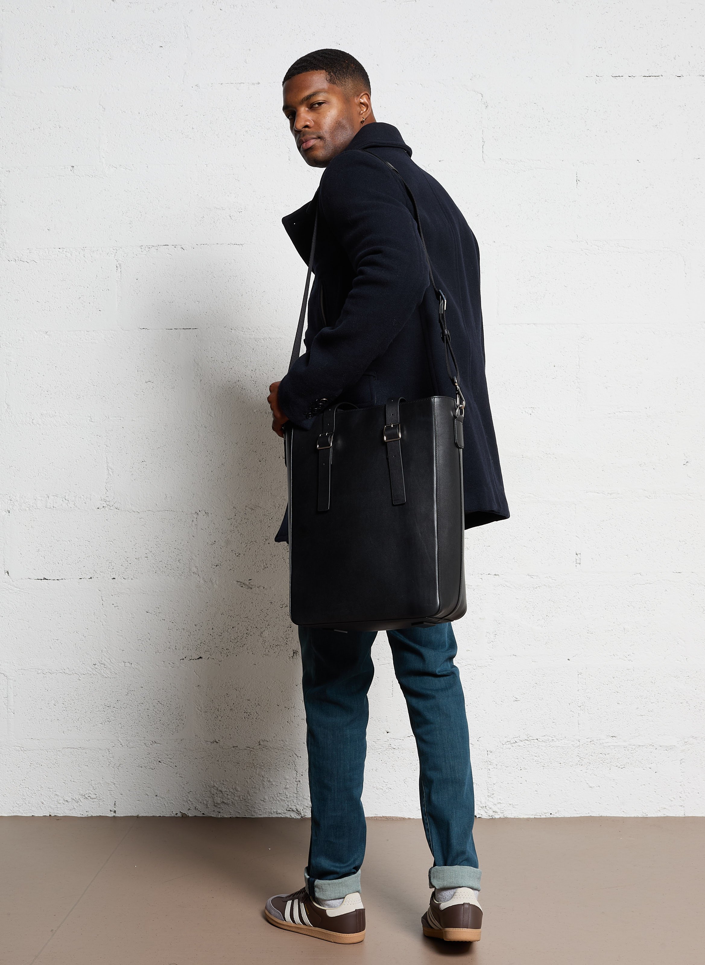 Buideltas van getextureerd leer met veters SAISON 1865 Zwart