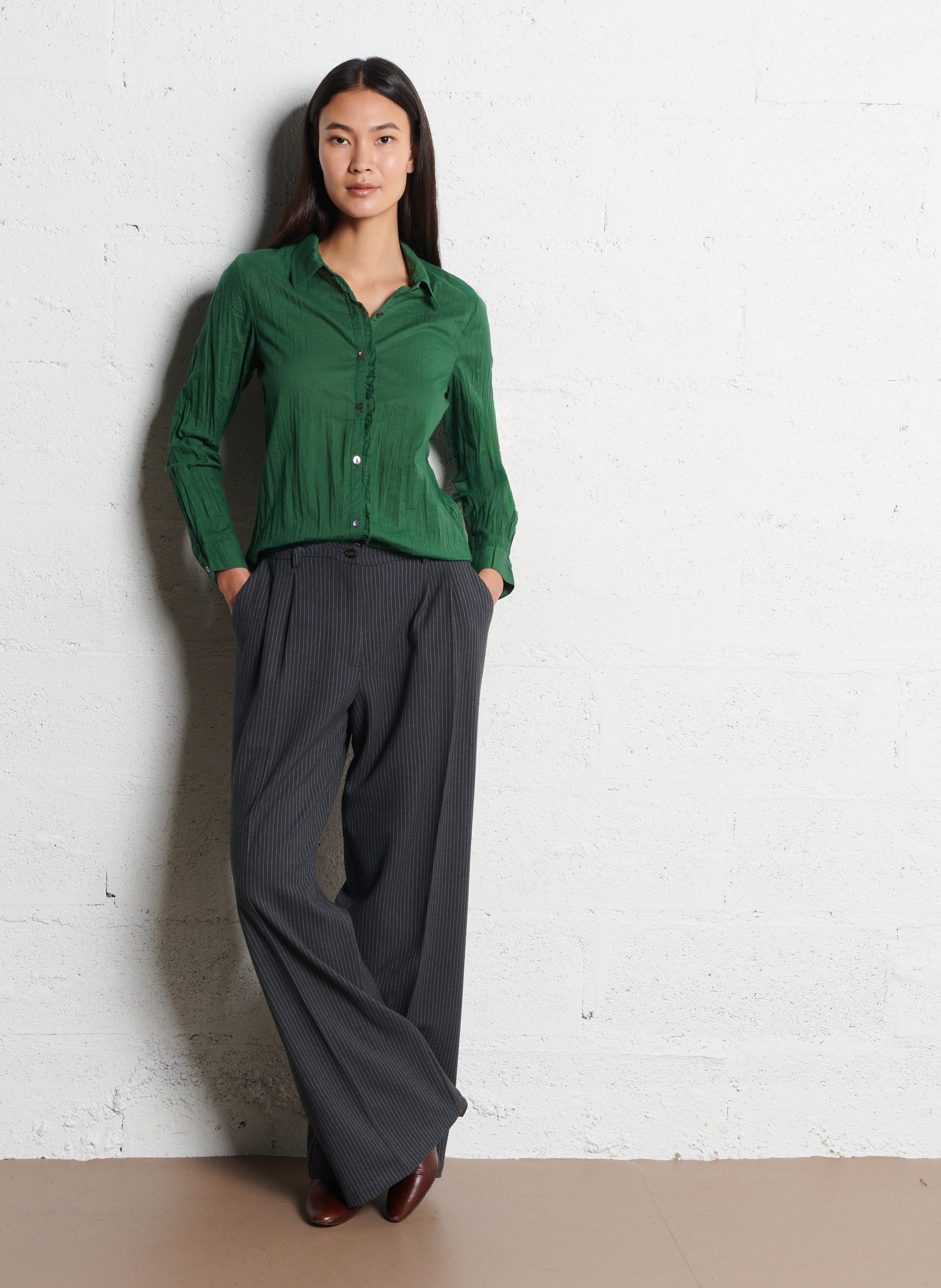 Chemise droite froissée en coton NICE THINGS Kaki