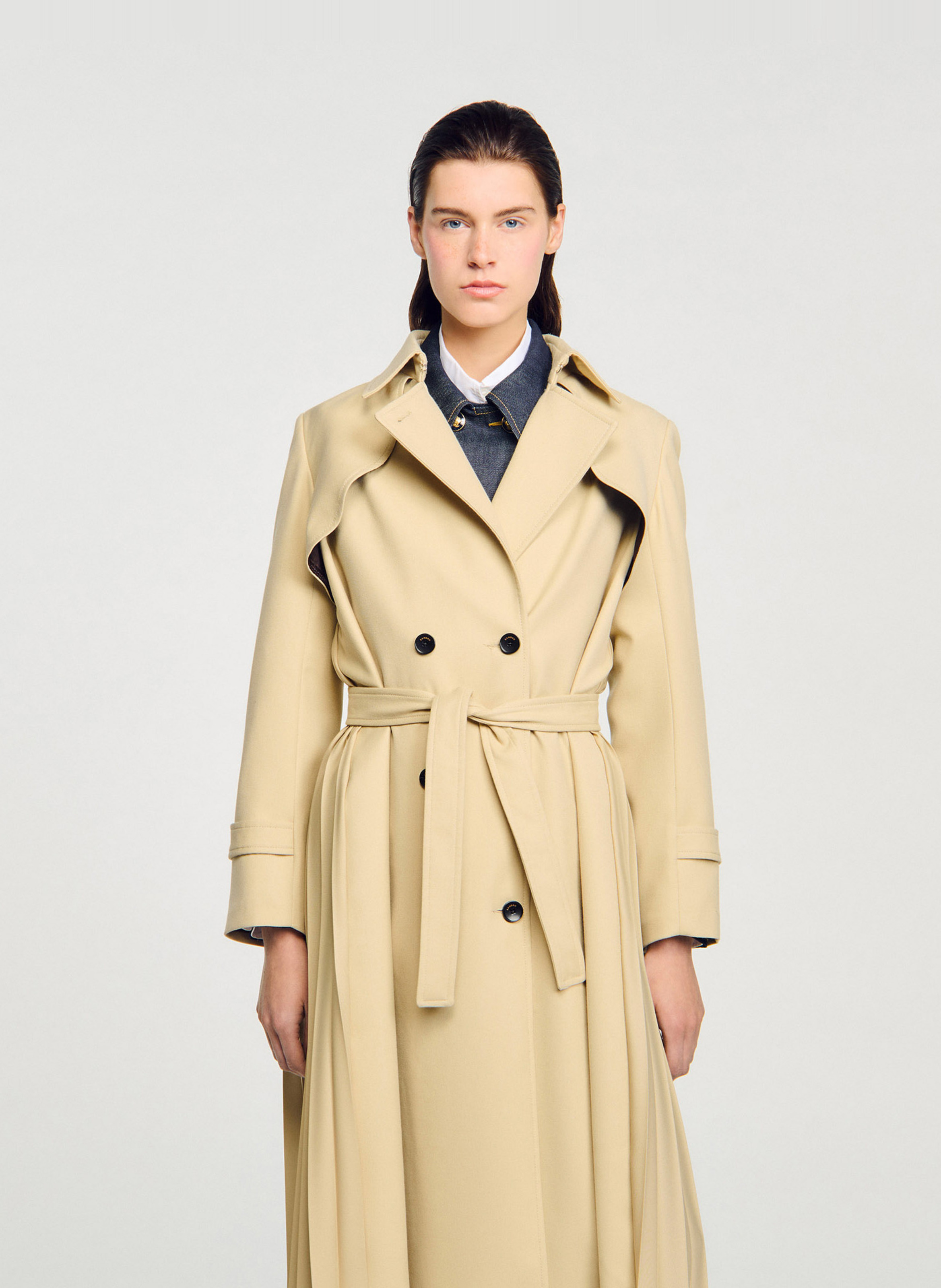 Oversized trenchcoat met kraag en revers SANDRO Beige