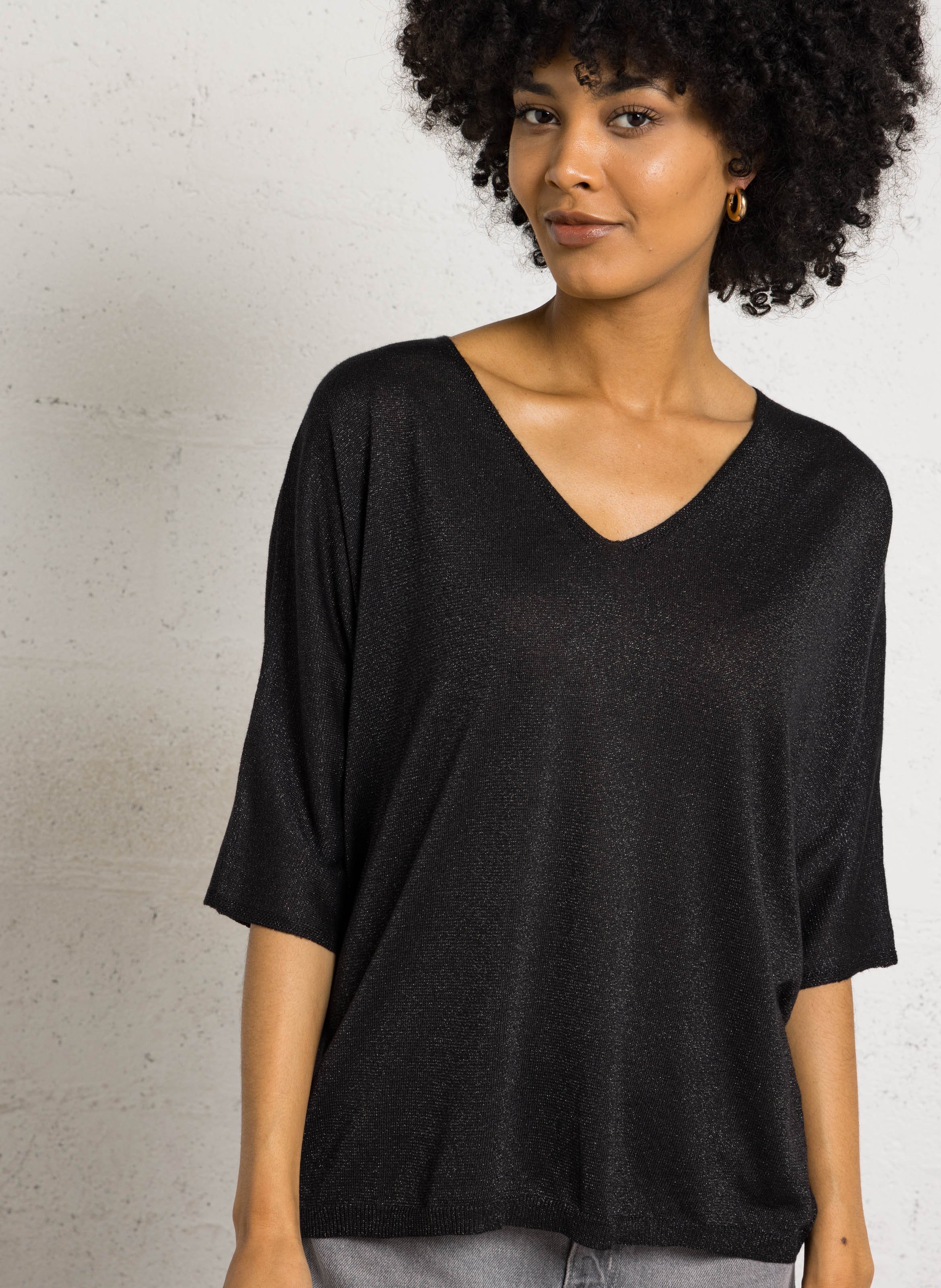 Oversized V-neck sweater with sequins SUD EXPRESS