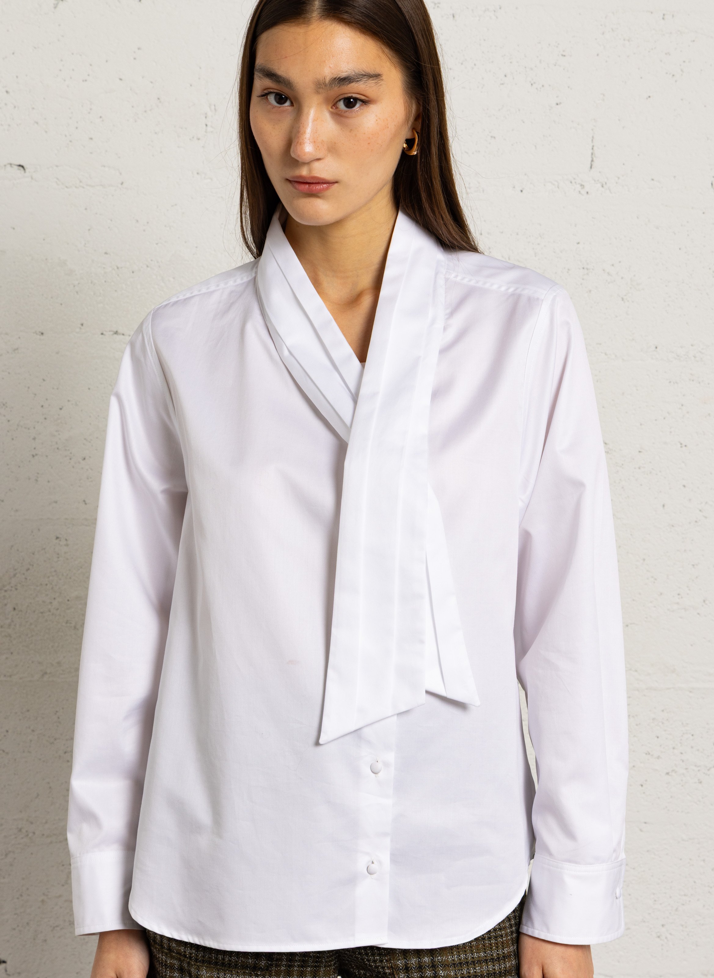 Chemise col à nouer uni en coton MARGAUX LONNBERG Blanc