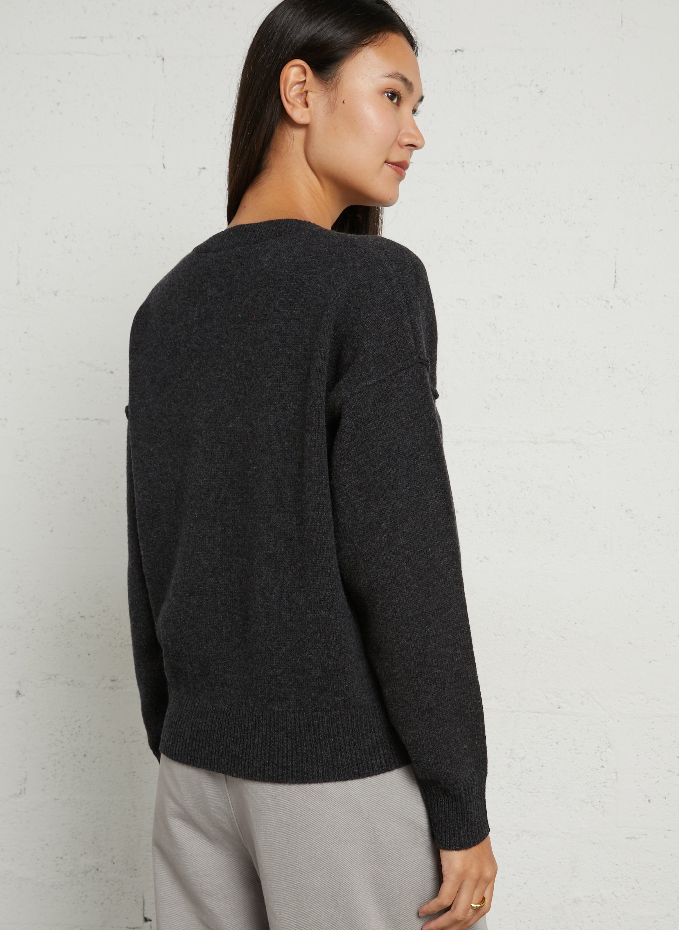 Loose-fit merino wool V-neck sweater MAJESTIC FILATURES Grey