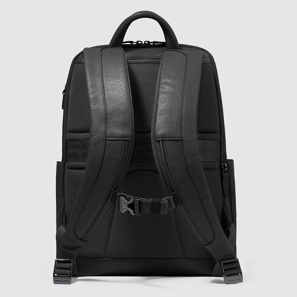 15.6" Laptop Backpack PIQUADRO Black