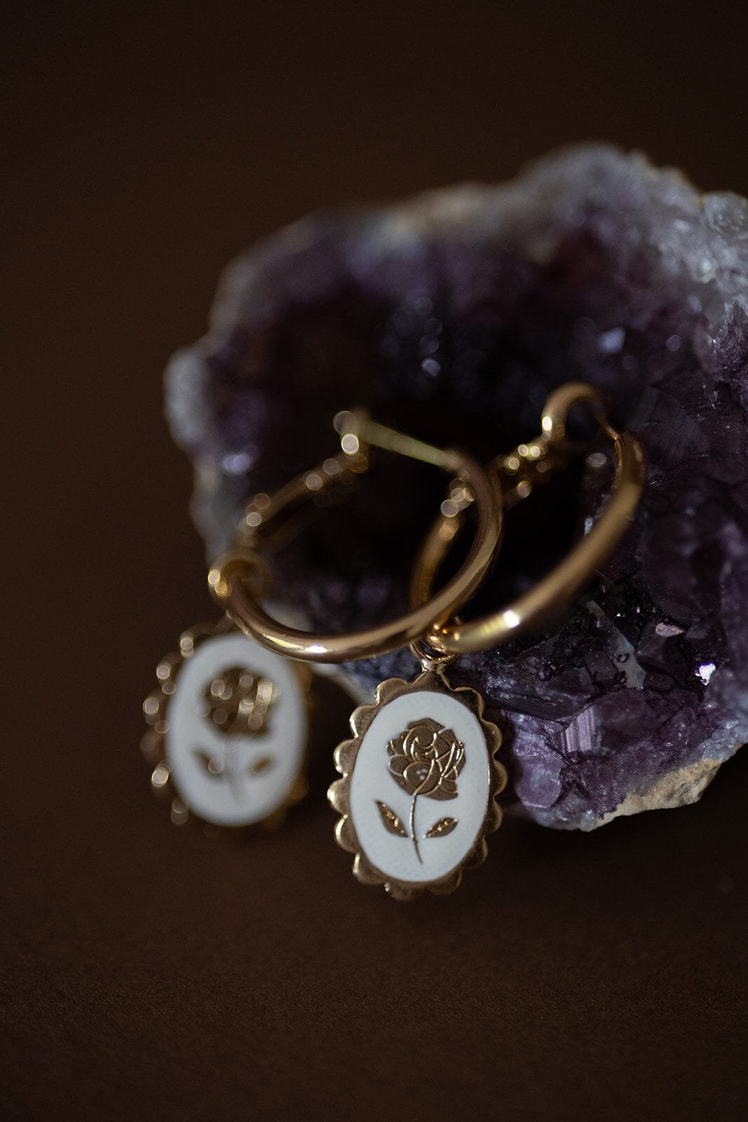 Small gold-plated fine gold hoop earrings with flower design MONSIEUR SIMONE White