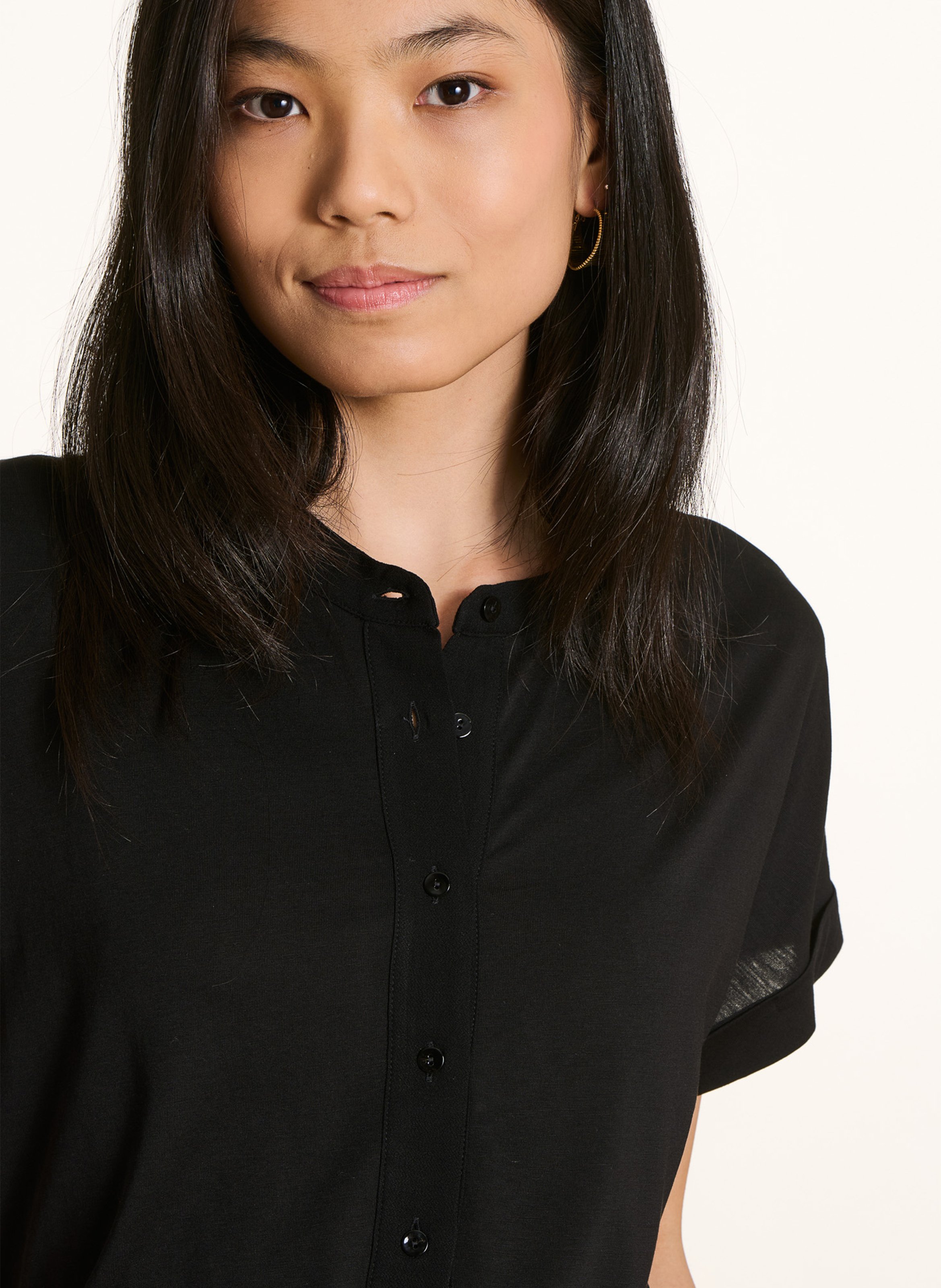 Top manches courtes boutonné uni LA FEE MARABOUTEE Noir