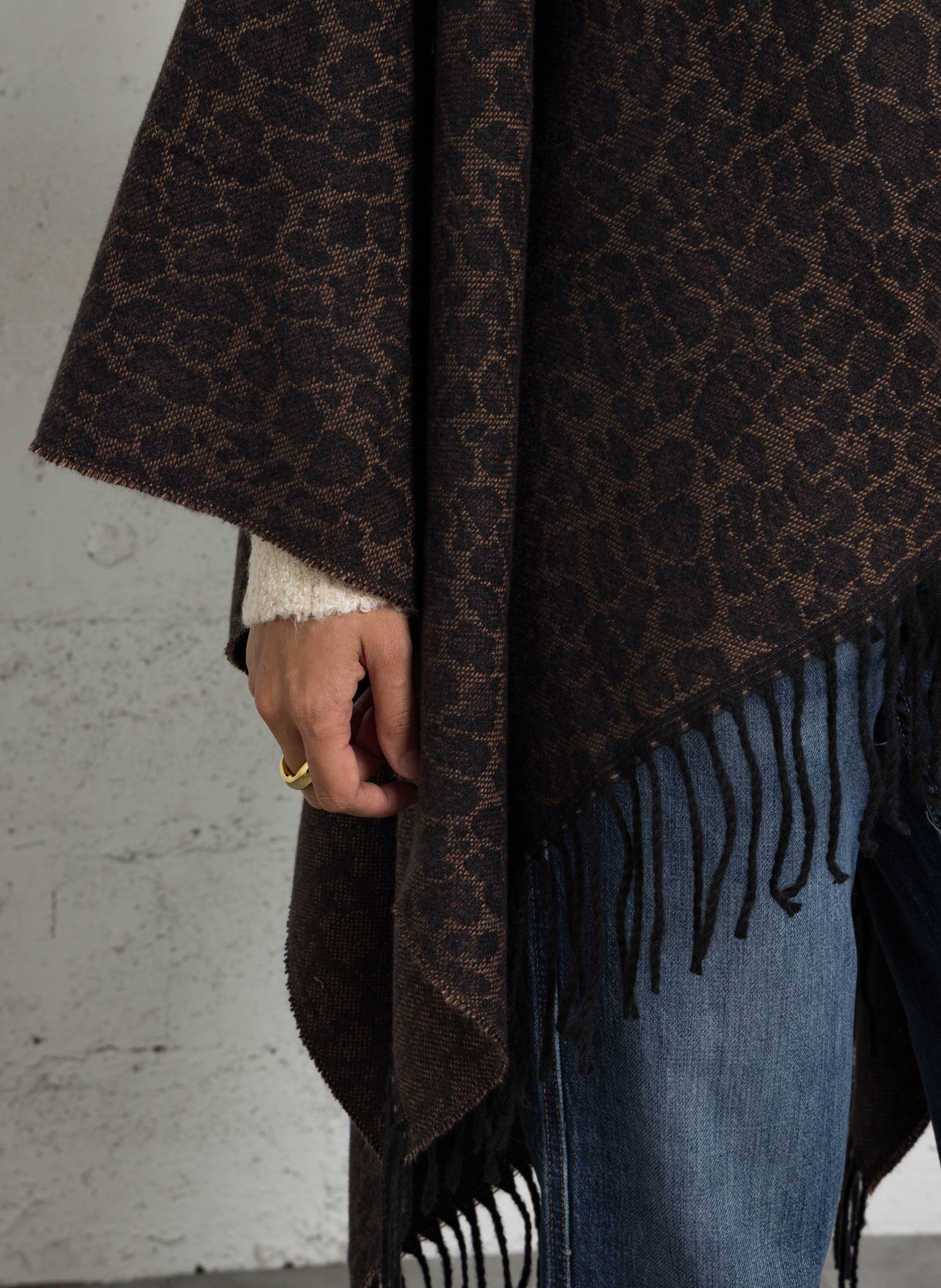 Weiter Leopardenponcho mit Fransen LE TEMPS DES CERISES Braun