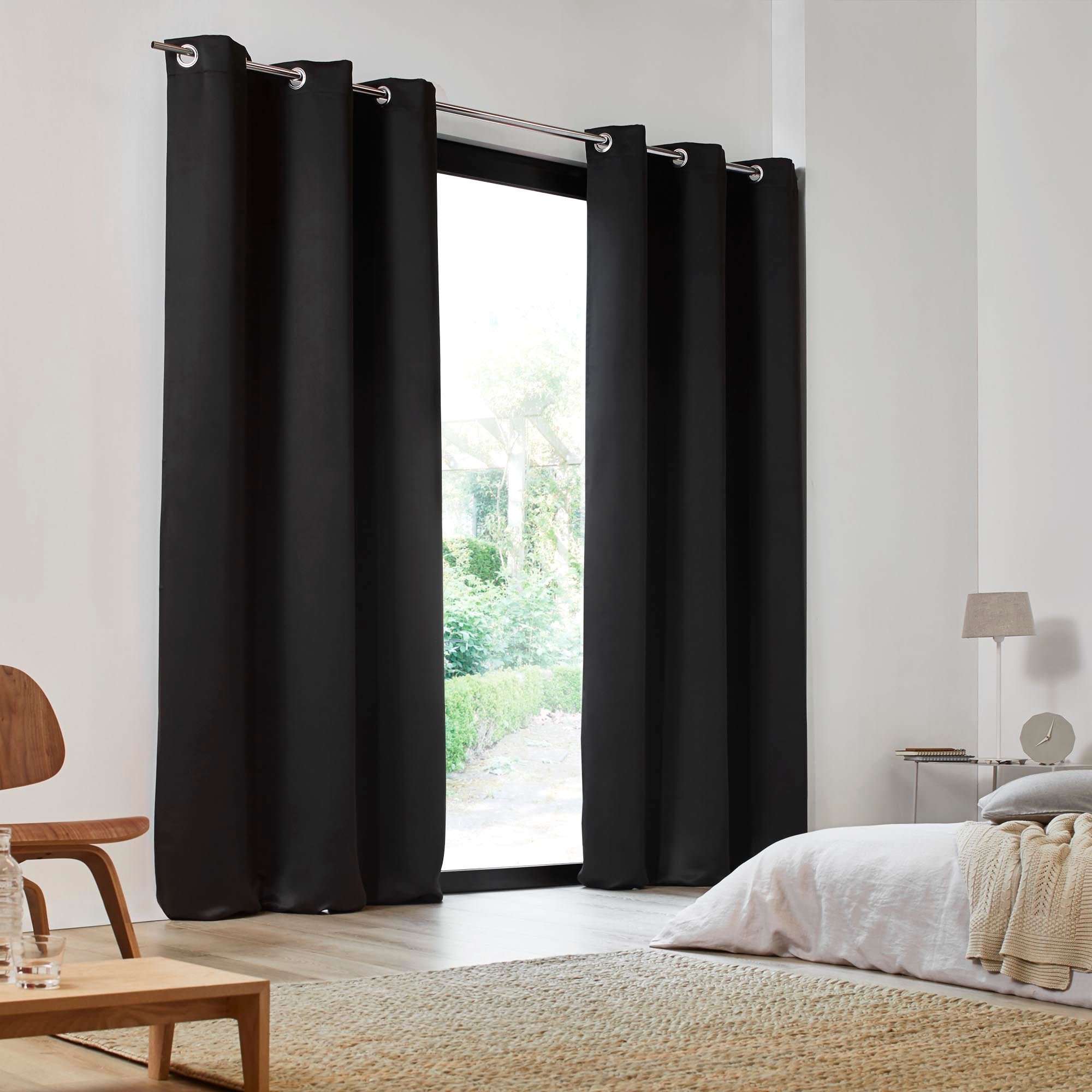 Pack of 2 blackout curtains with eyelets MADURA Black