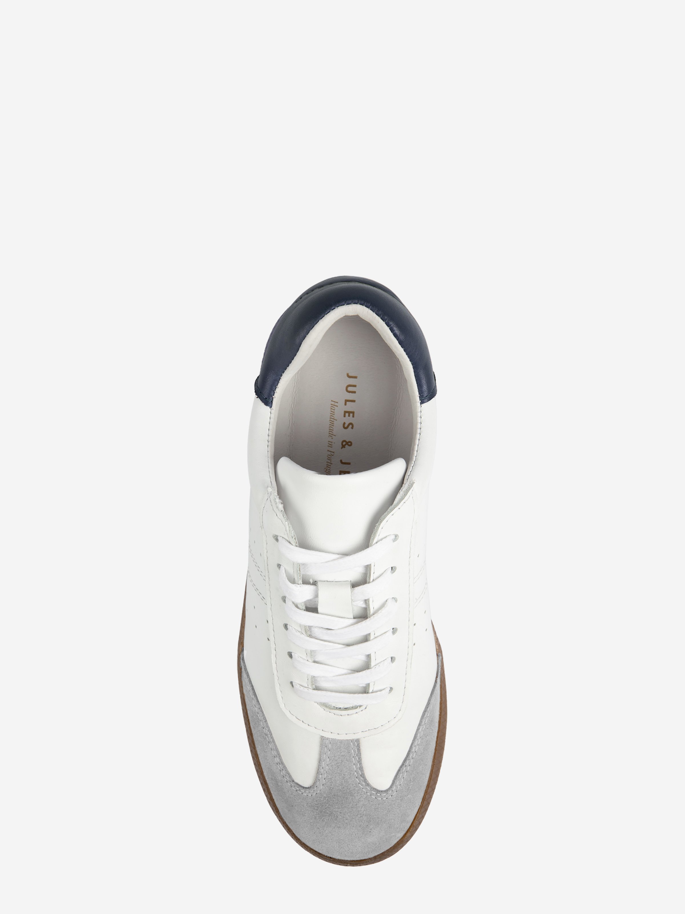 <p>Tennis lace-up Alba in smooth white grey leather</p> JULES & JENN White