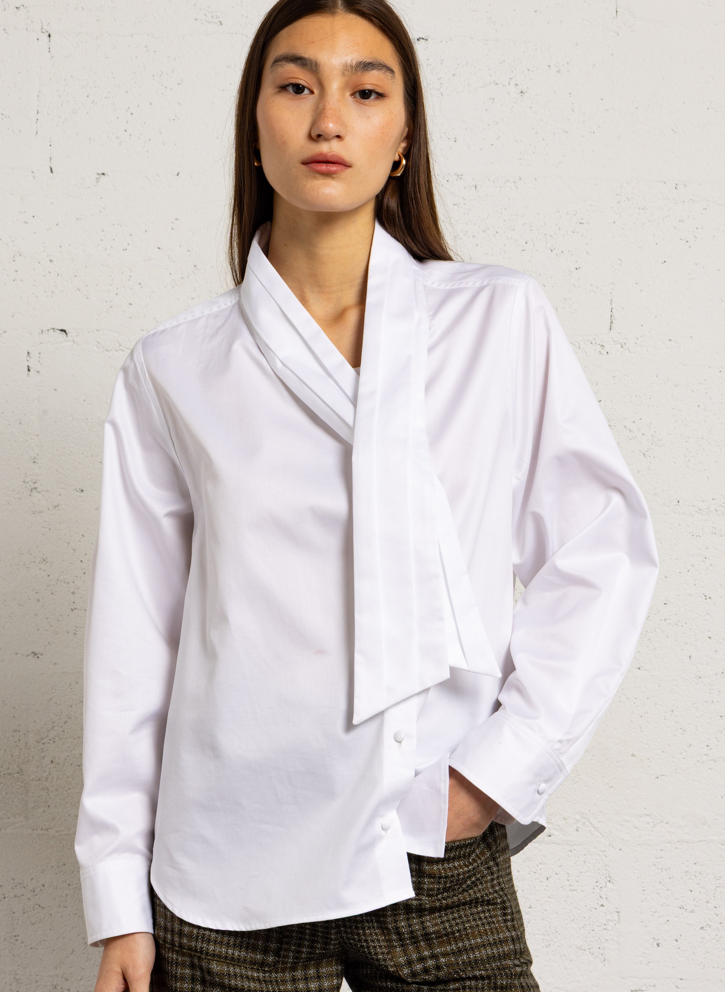 Chemise col à nouer uni en coton MARGAUX LONNBERG Blanc