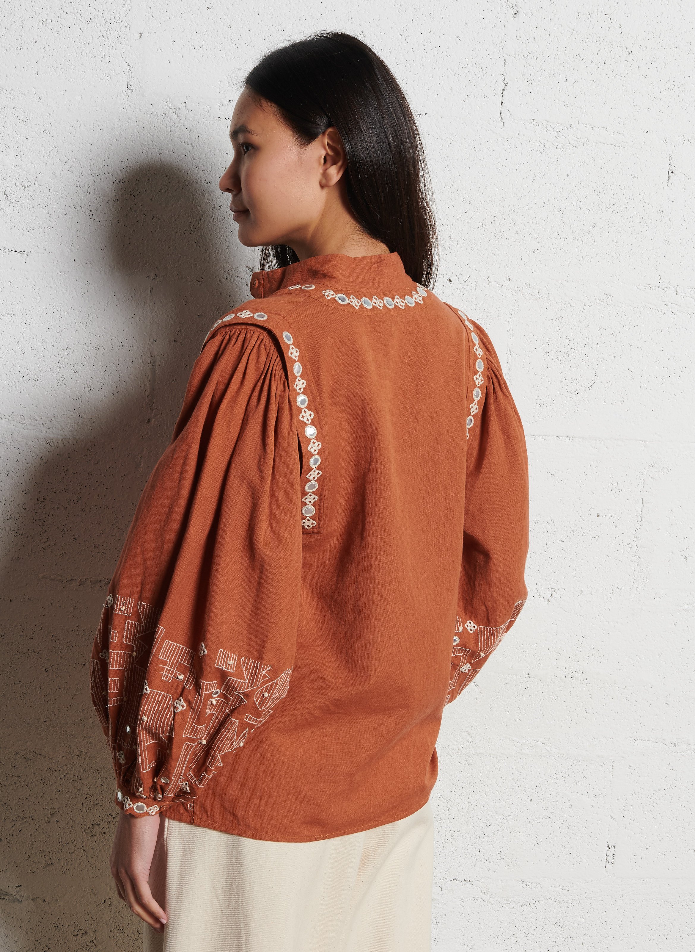 Blouse droite manches 3/4 brodée V DE VINSTER Rouge