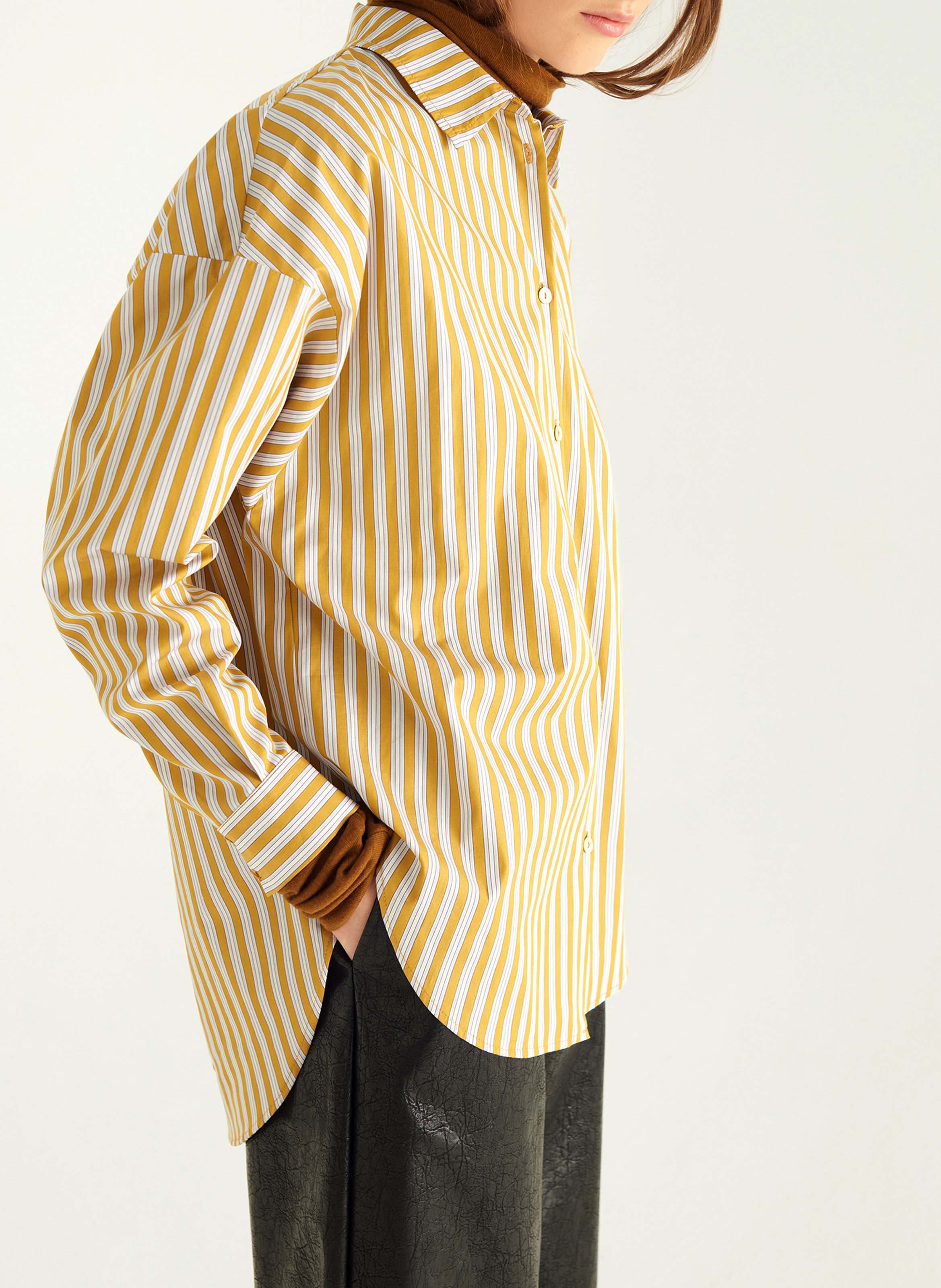 Blouse met klassieke kraag COTELAC Bruin