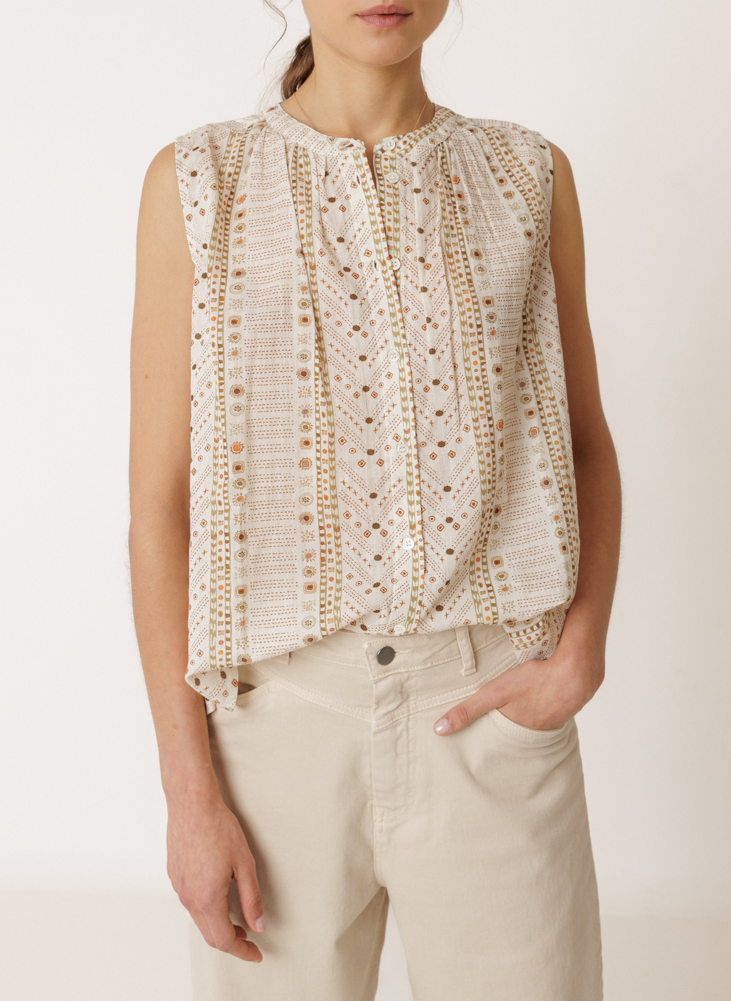 Ärmelloses bedrucktes Top INDI & COLD