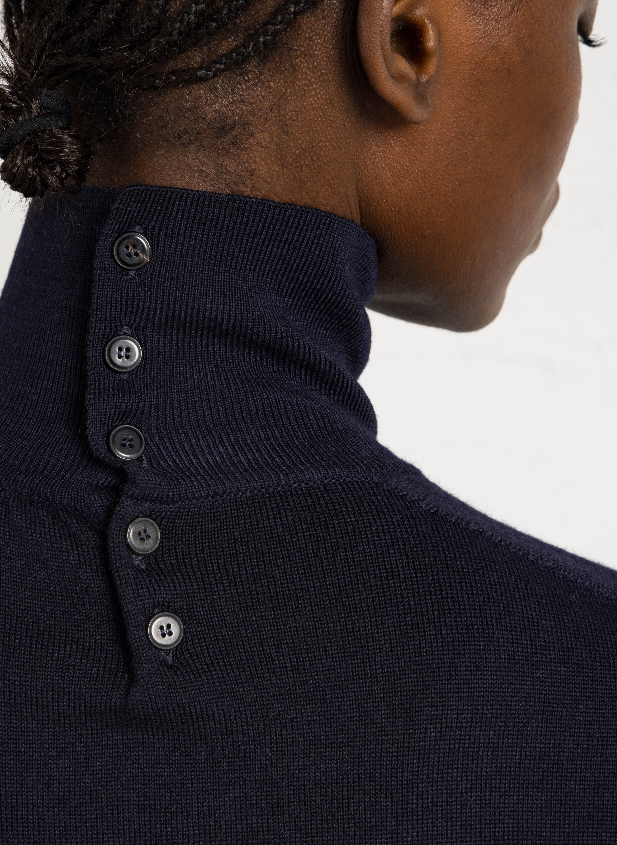 Gerader Pullover mit Rollkragen aus Wolle POMANDERE Blau