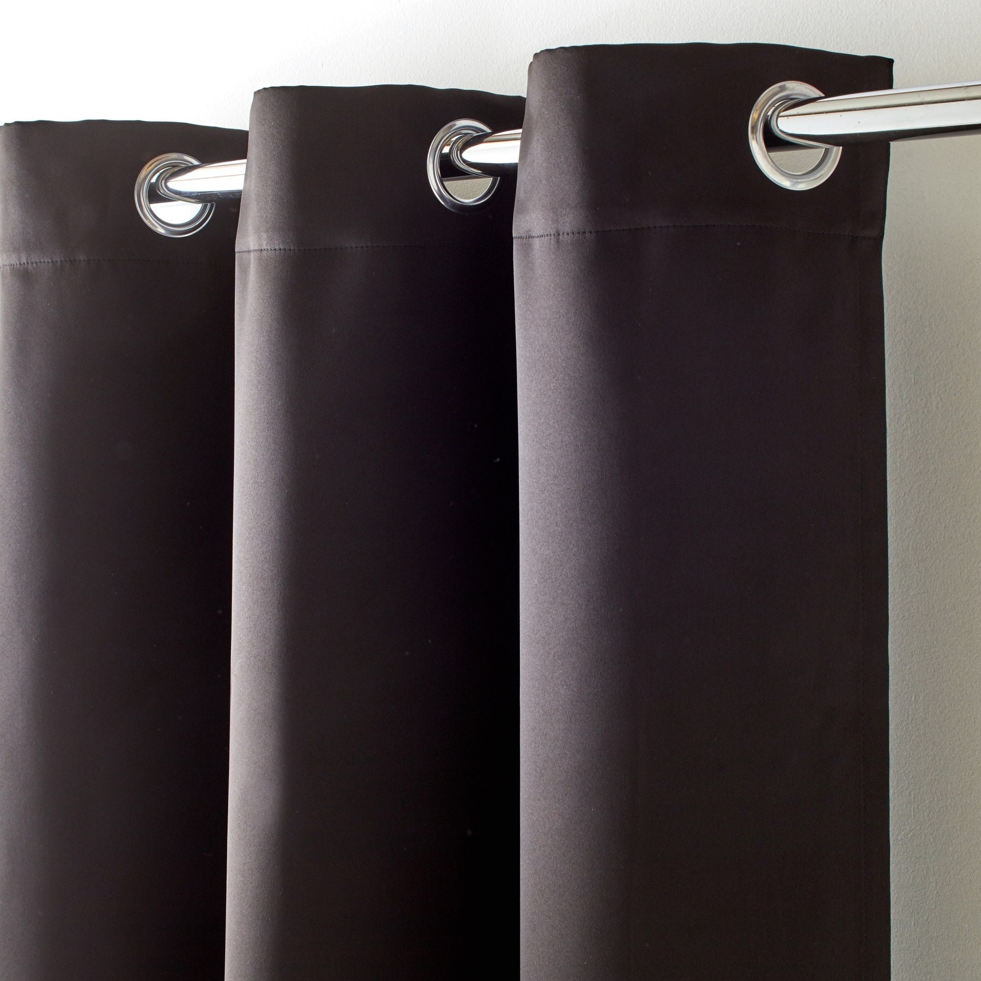 Pack of 2 blackout curtains with eyelets MADURA Black