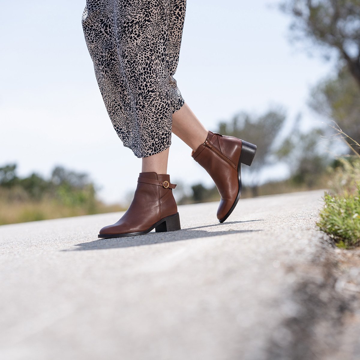 Leather riding mid-calf boots JULES & JENN Brown