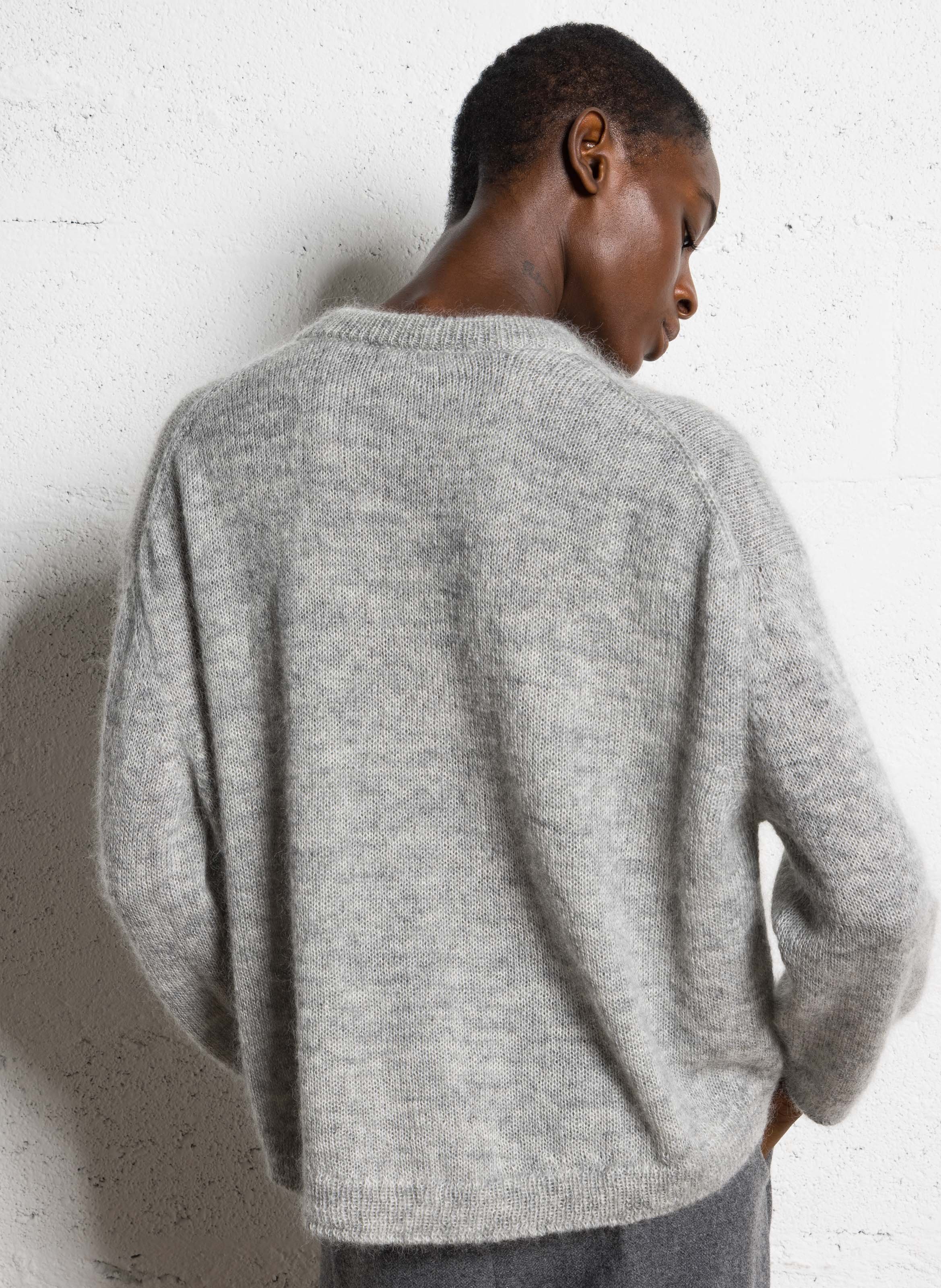 Weiter Rundhalspullover aus Mohair-Mix MASSCOB Silber