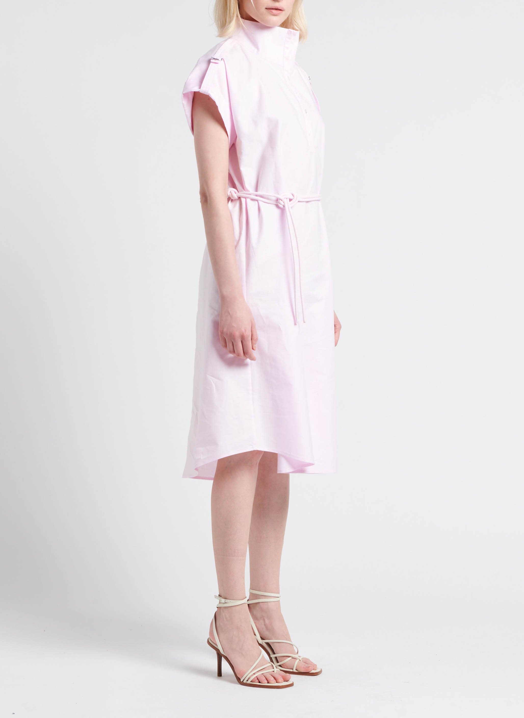 Halflange, asymmetrische jurk van biokatoen VALENTINE GAUTHIER Roze