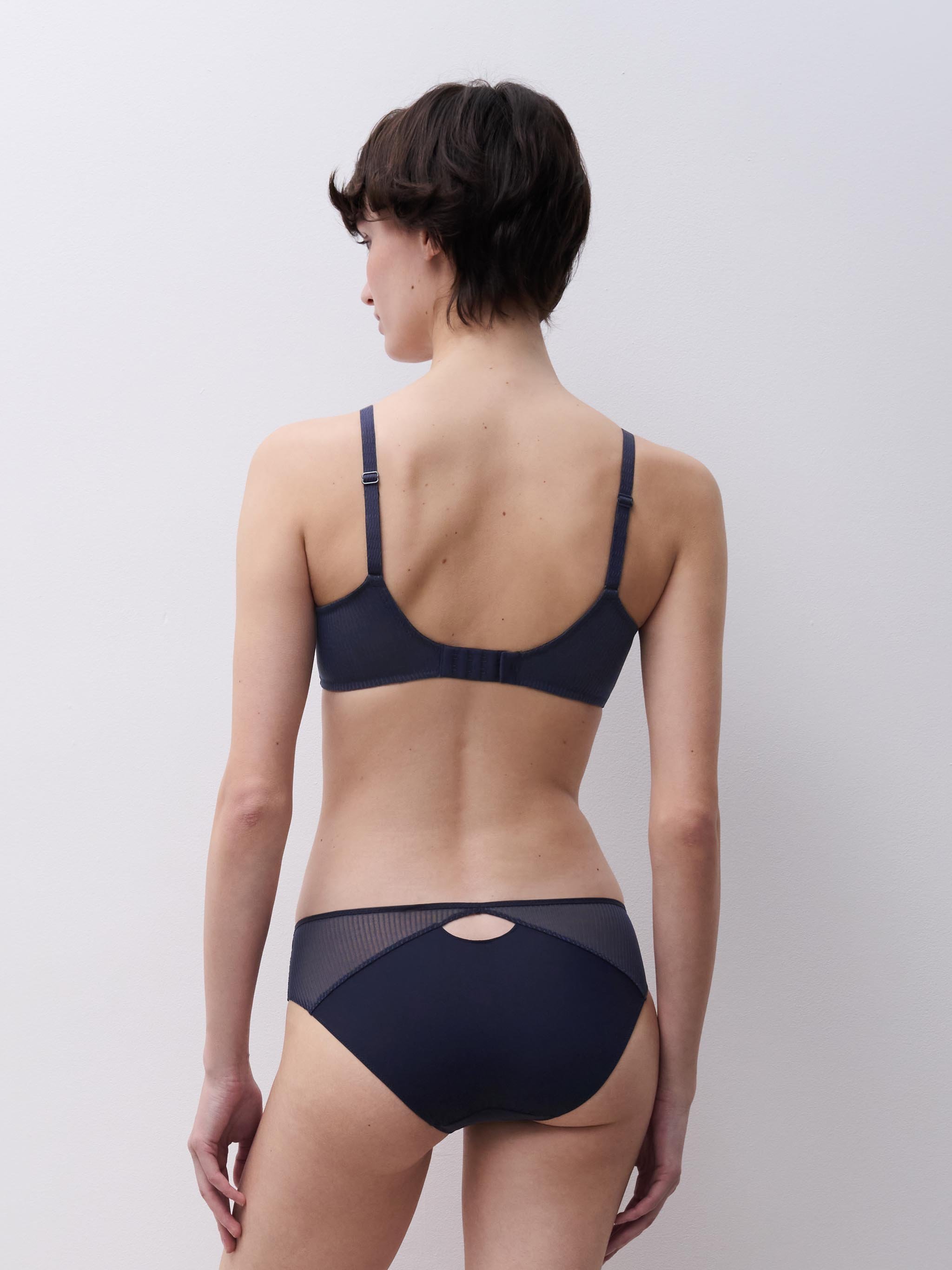 Non-wired padded bra with embroidery support | Grey CHANTELLE Women