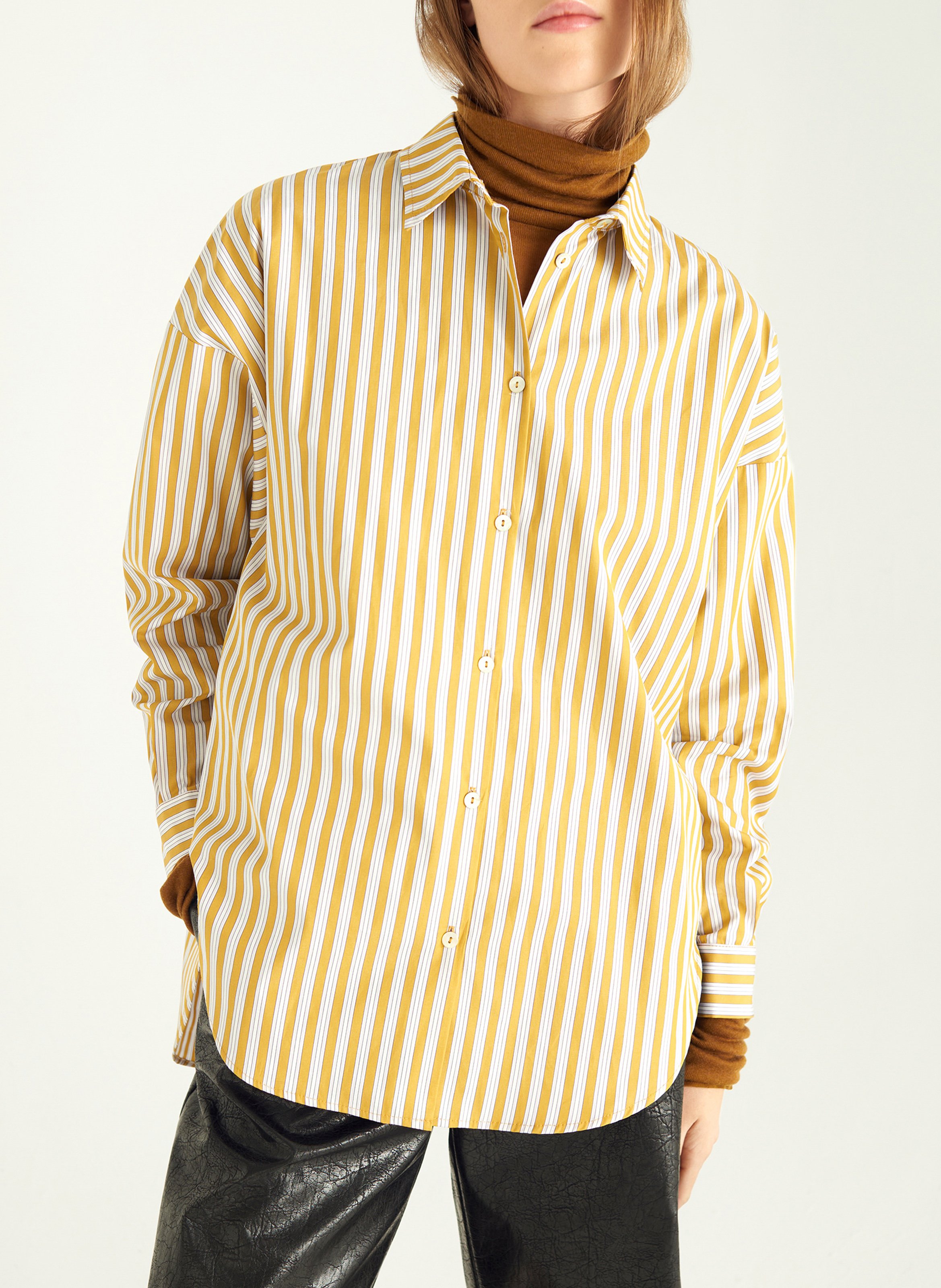 Blouse met klassieke kraag COTELAC Bruin