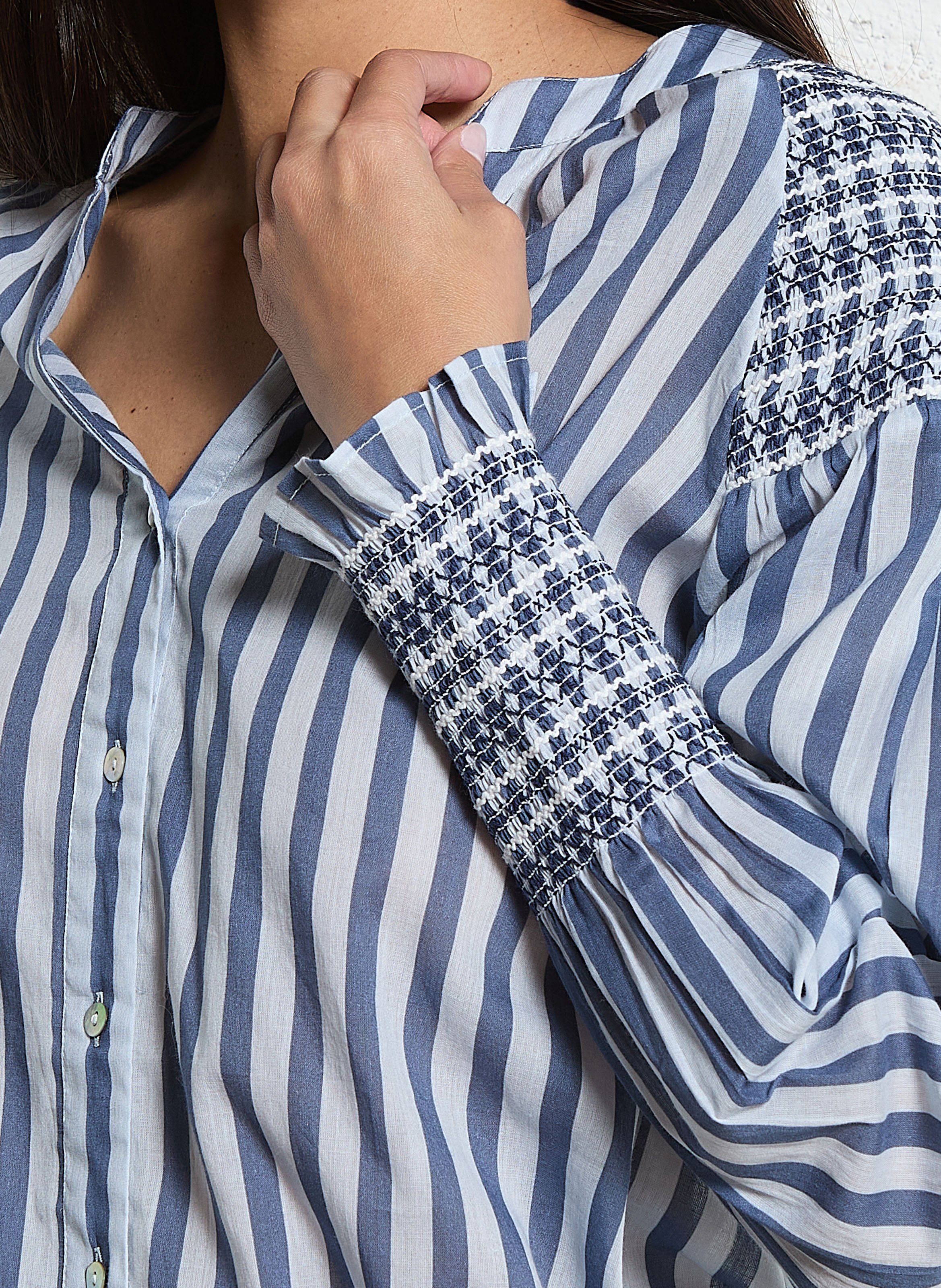 Loose-fit V-neck cotton shirt SOPHIE+LUCIE Blue