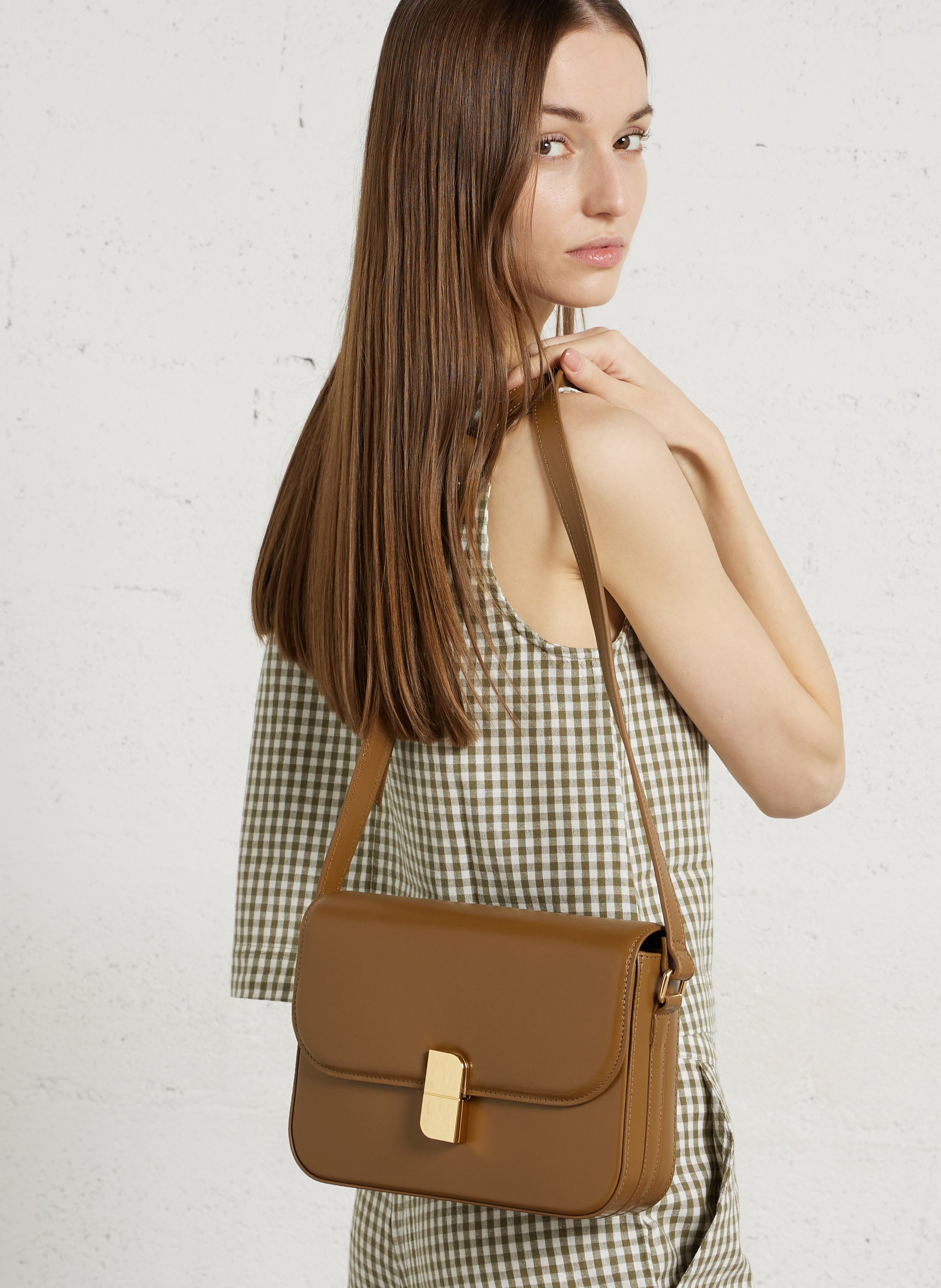 Leder-Umhängetasche mit Umschlag NAT & NIN Braun