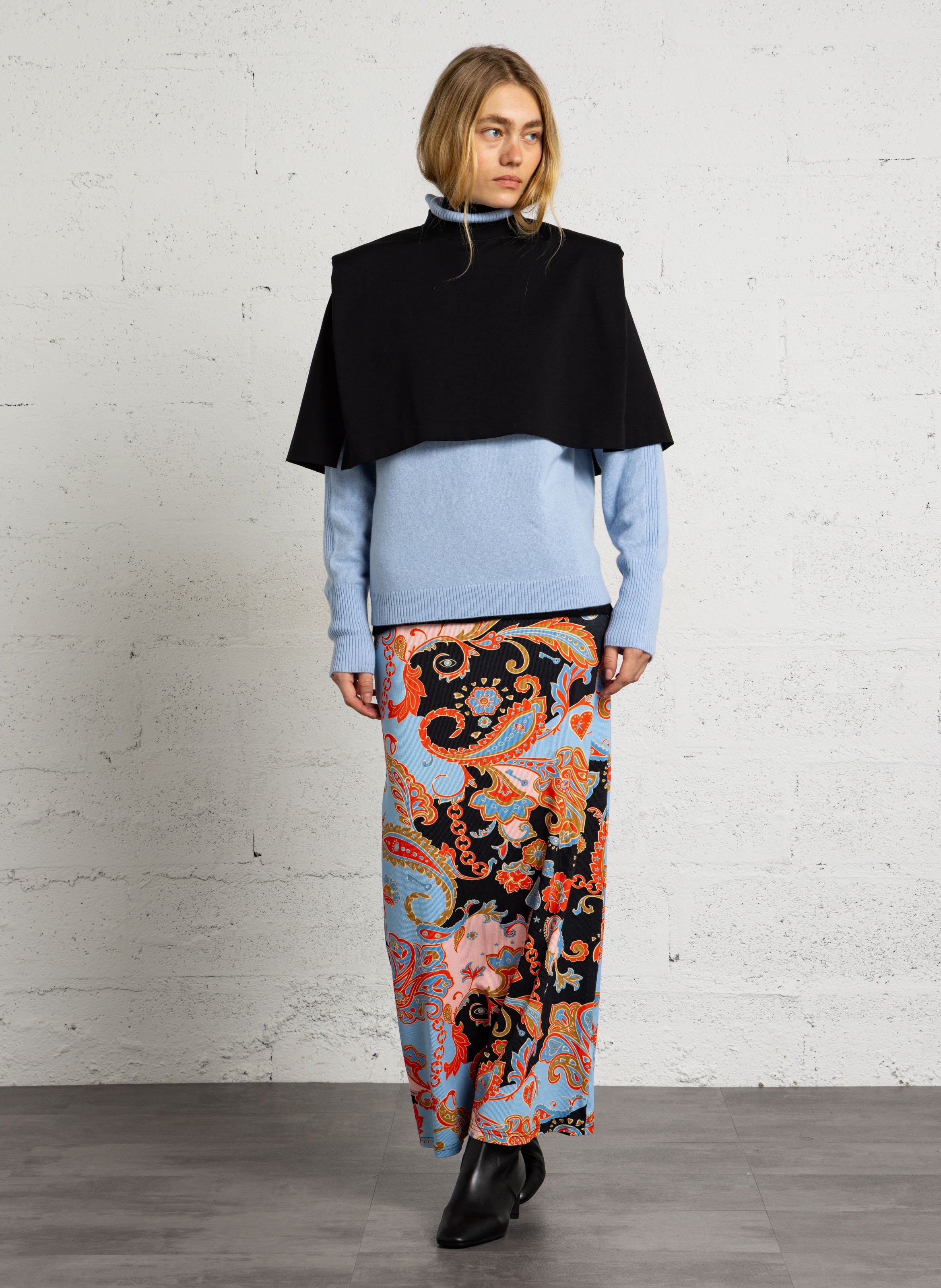 Ruime top met cape-effect IMPERIAL Zwart