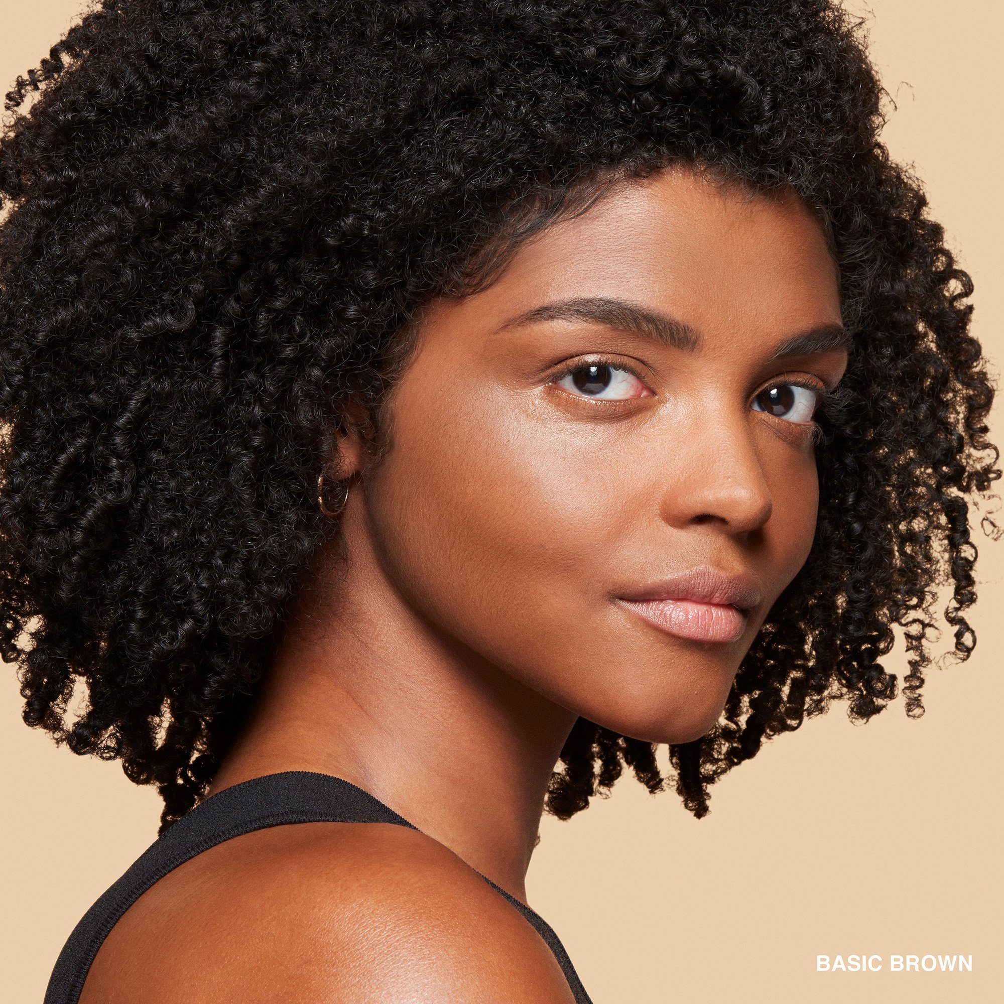 Sheer Finish Pressed Powder BOBBI BROWN Basic brown