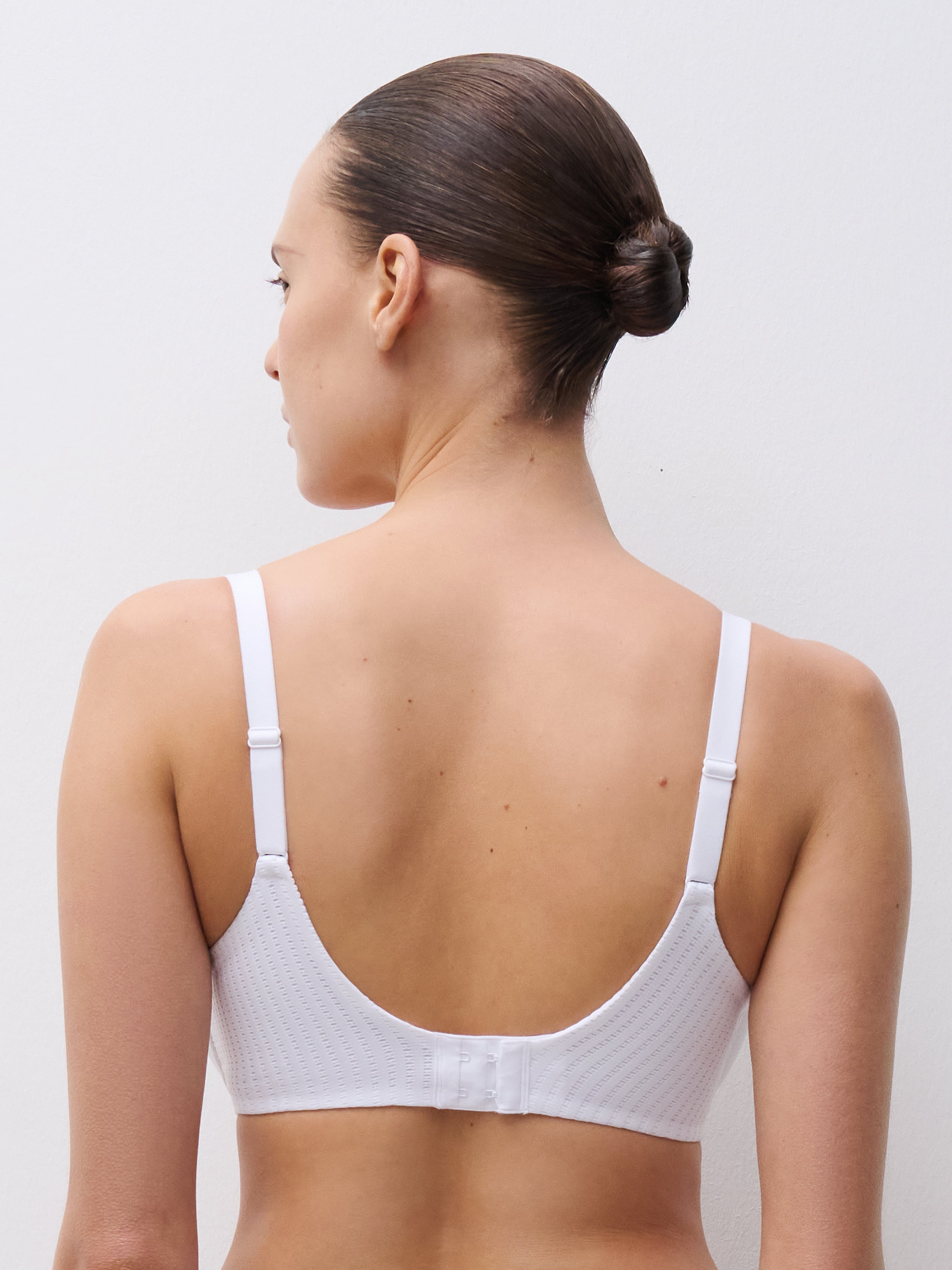 Molded lace balconette bra CHANTELLE White