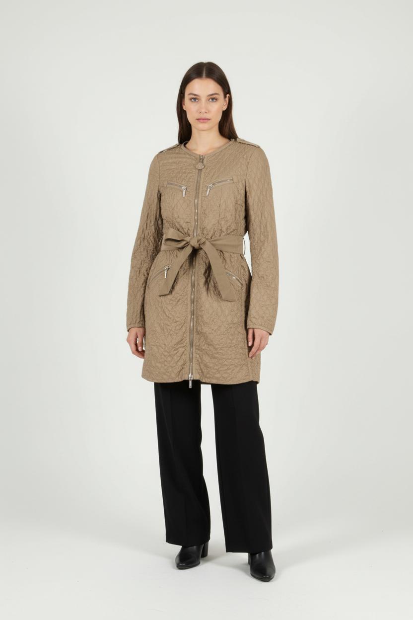 Lightweight quilted padded jacket with high neck MONCLER - Seconde Main Beige