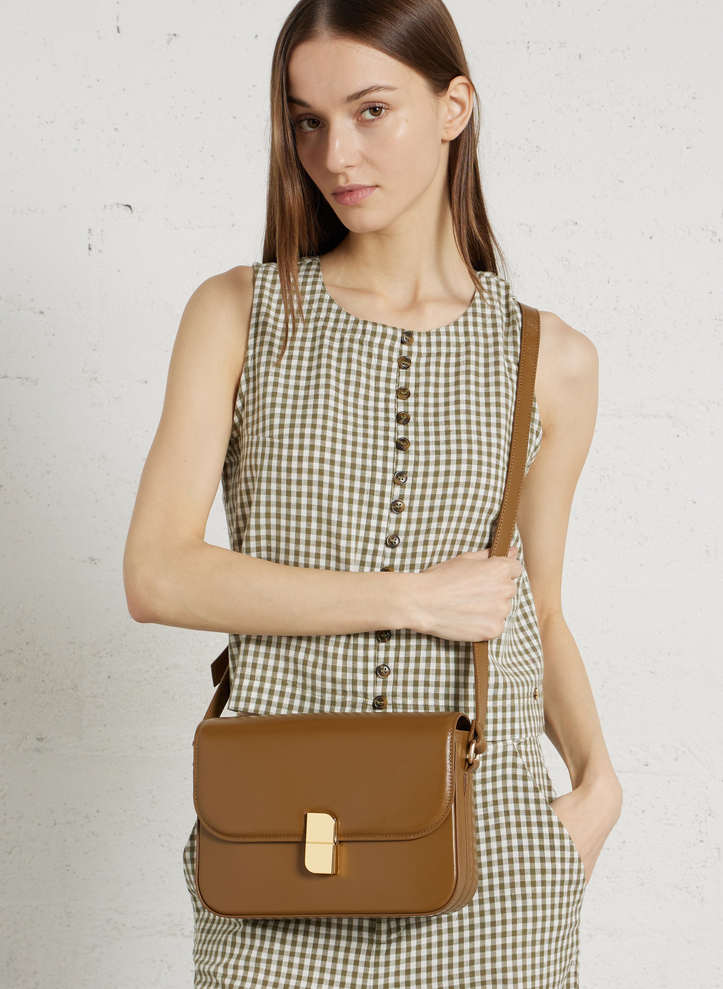 Leder-Umhängetasche mit Umschlag NAT & NIN Braun