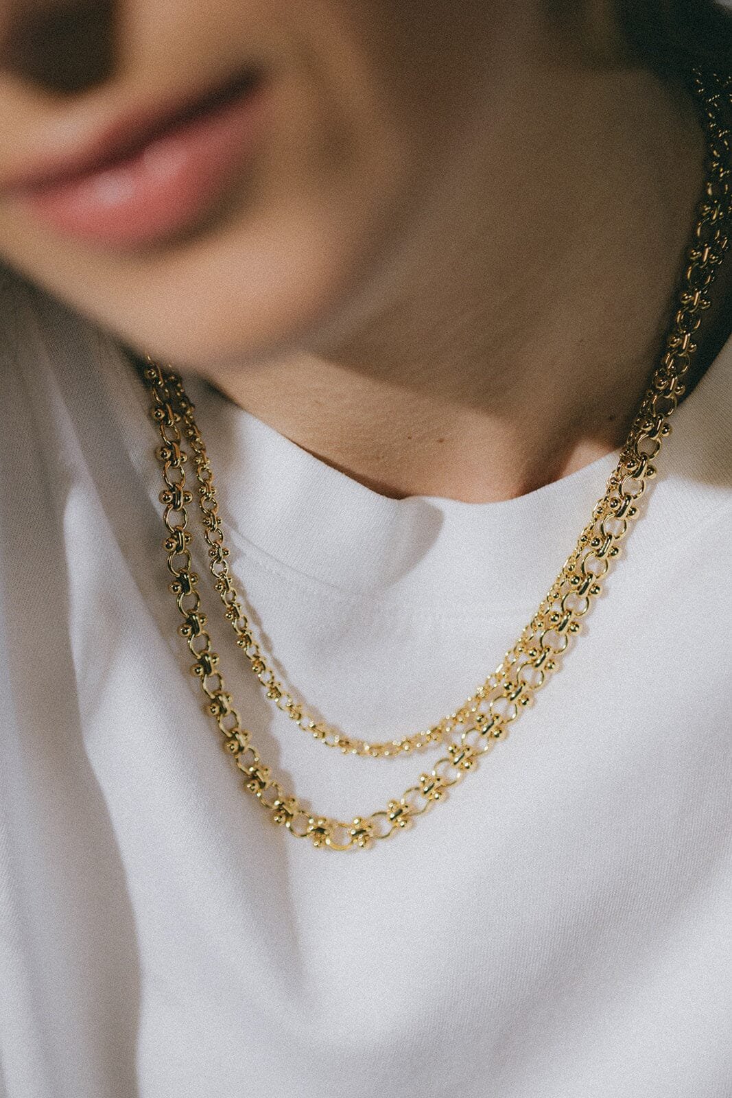 Fine gold necklace Golden