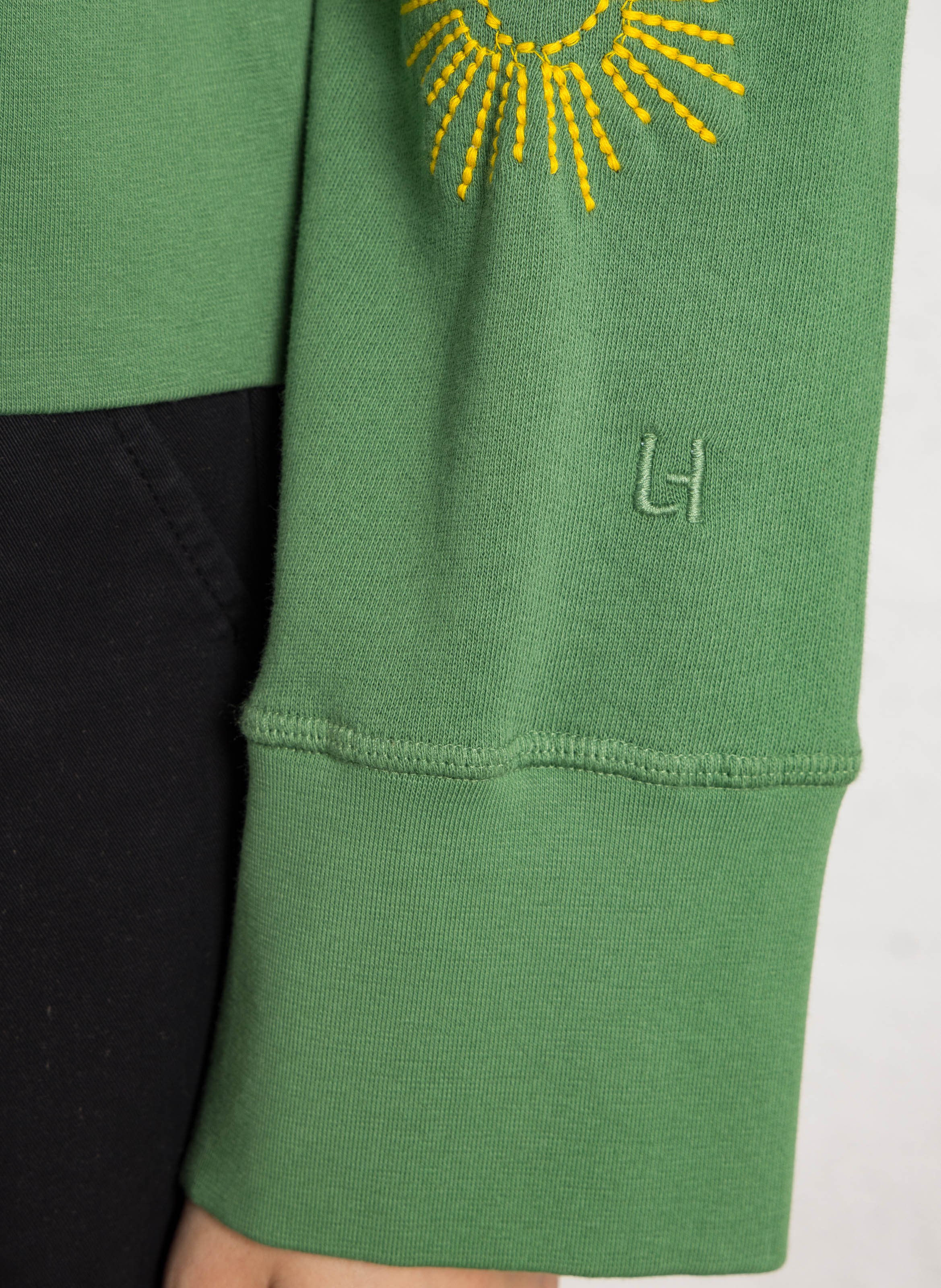 Sweat col V à motifs brodés LEON & HARPER Vert