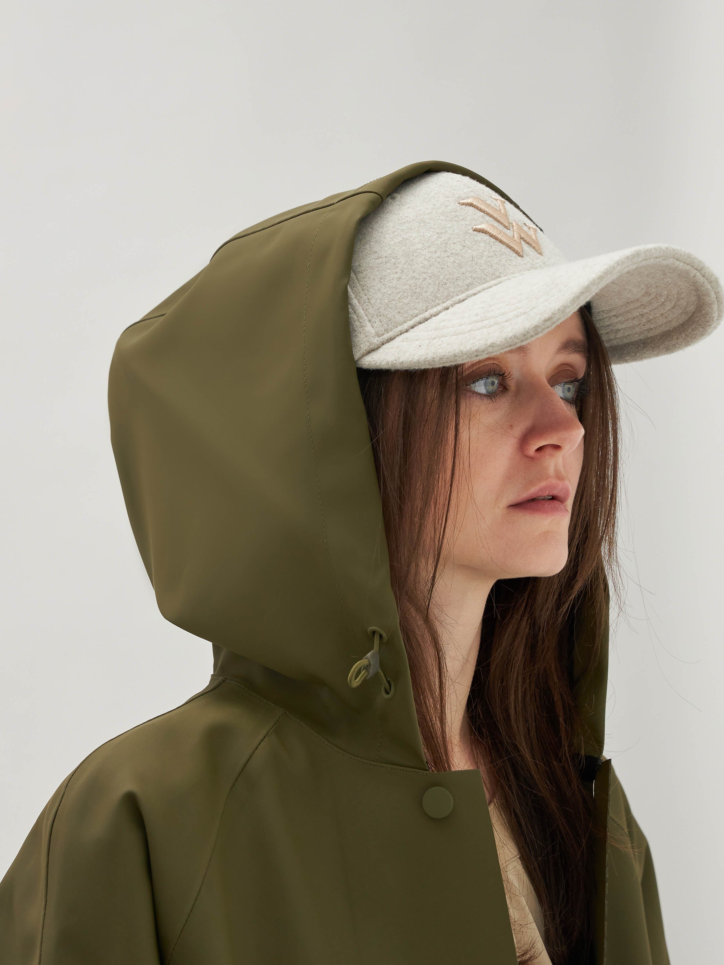 Felt cap VANESSA WU Beige