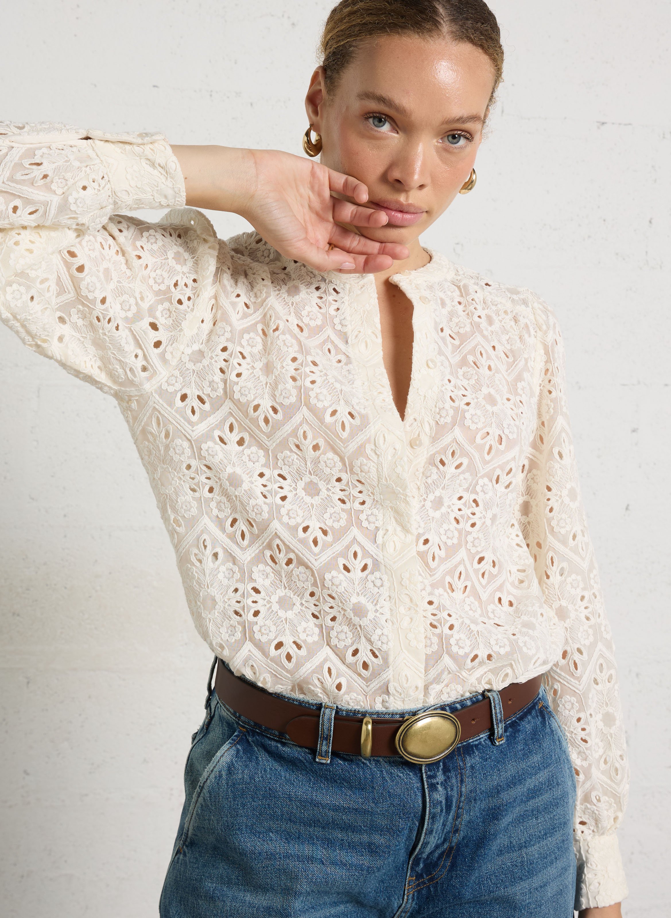 Straight shirt with round embroidered collar MAISON 123 Beige