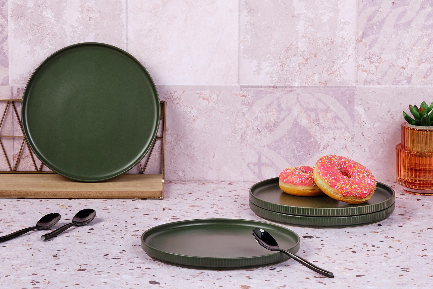 Scandi plate BJORN Green