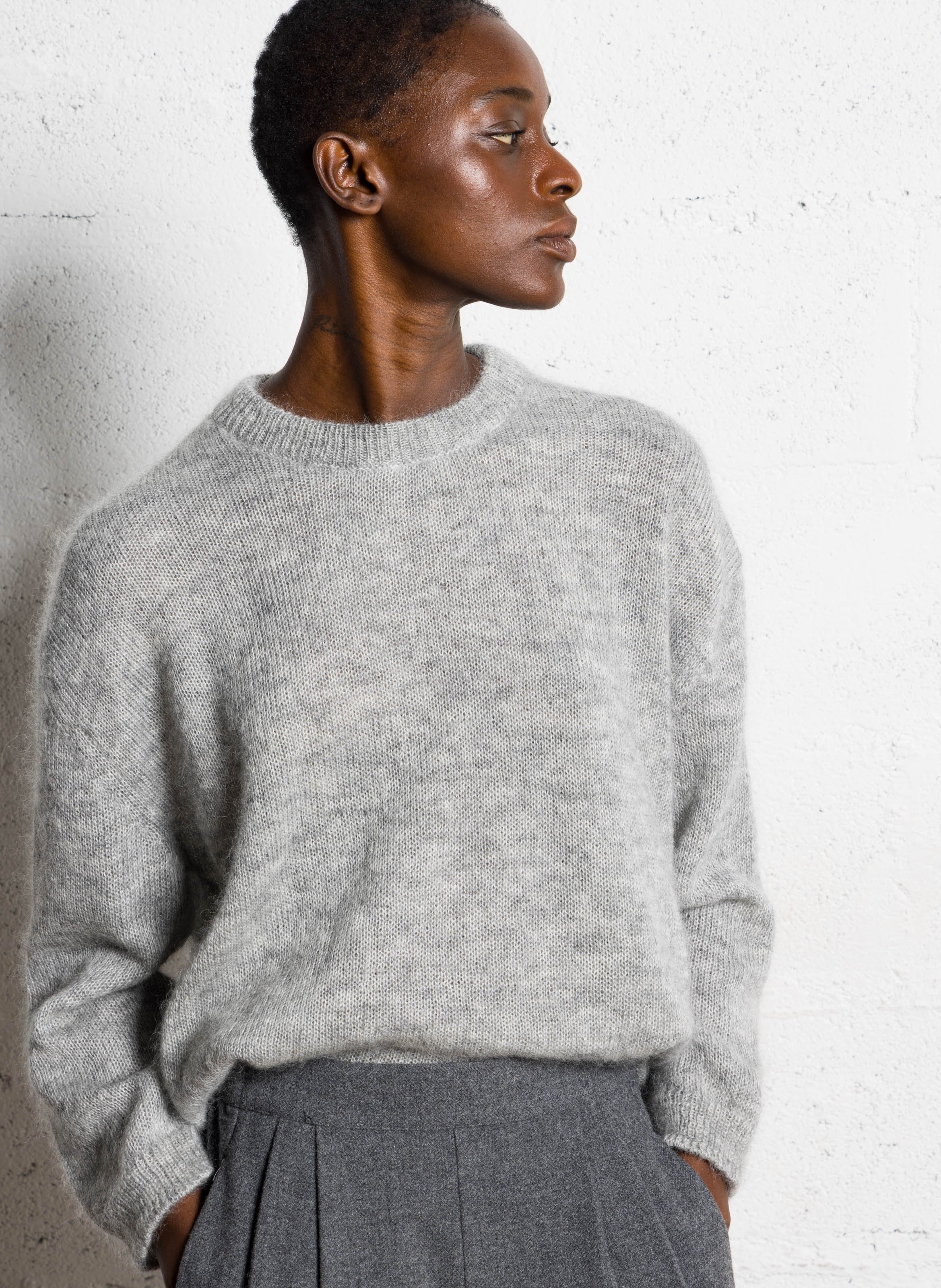 Weiter Rundhalspullover aus Mohair-Mix MASSCOB Silber