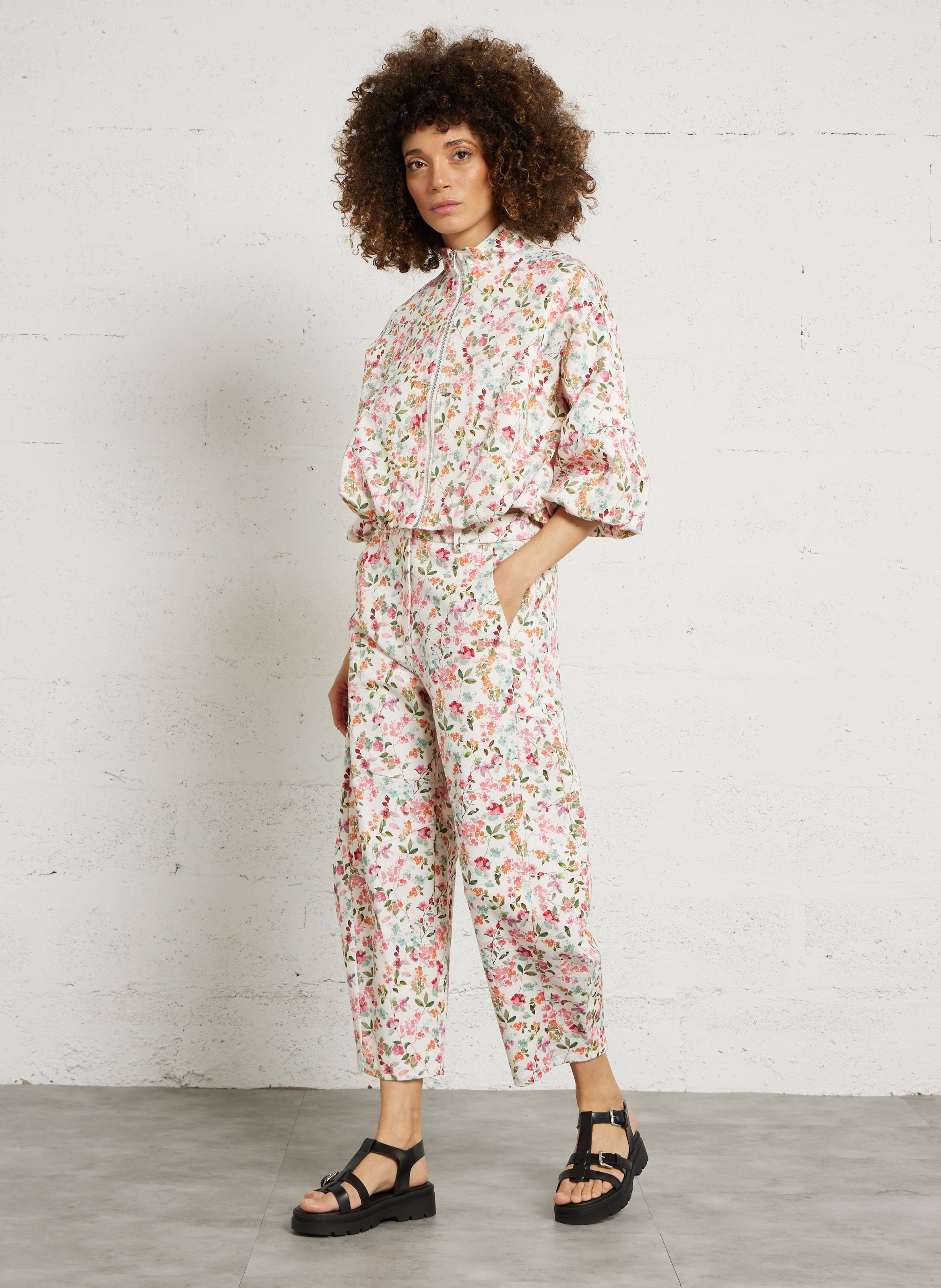 Oversize-Bomberjacke mit Stehkragen aus bedruckter Baumwollmischung IMPERIAL Beige