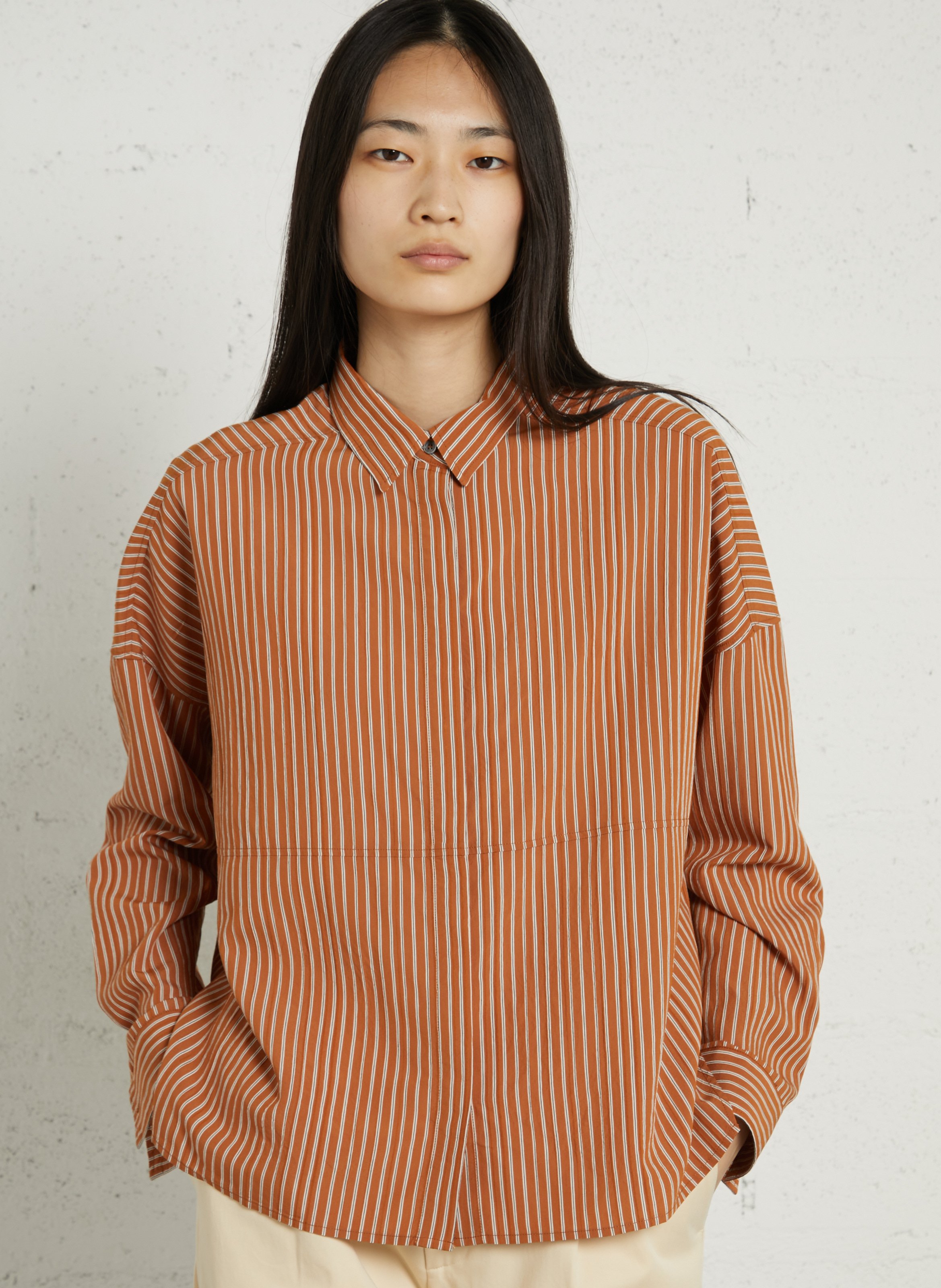 Gestreiftes Oversize-Hemd  POMANDERE Orange