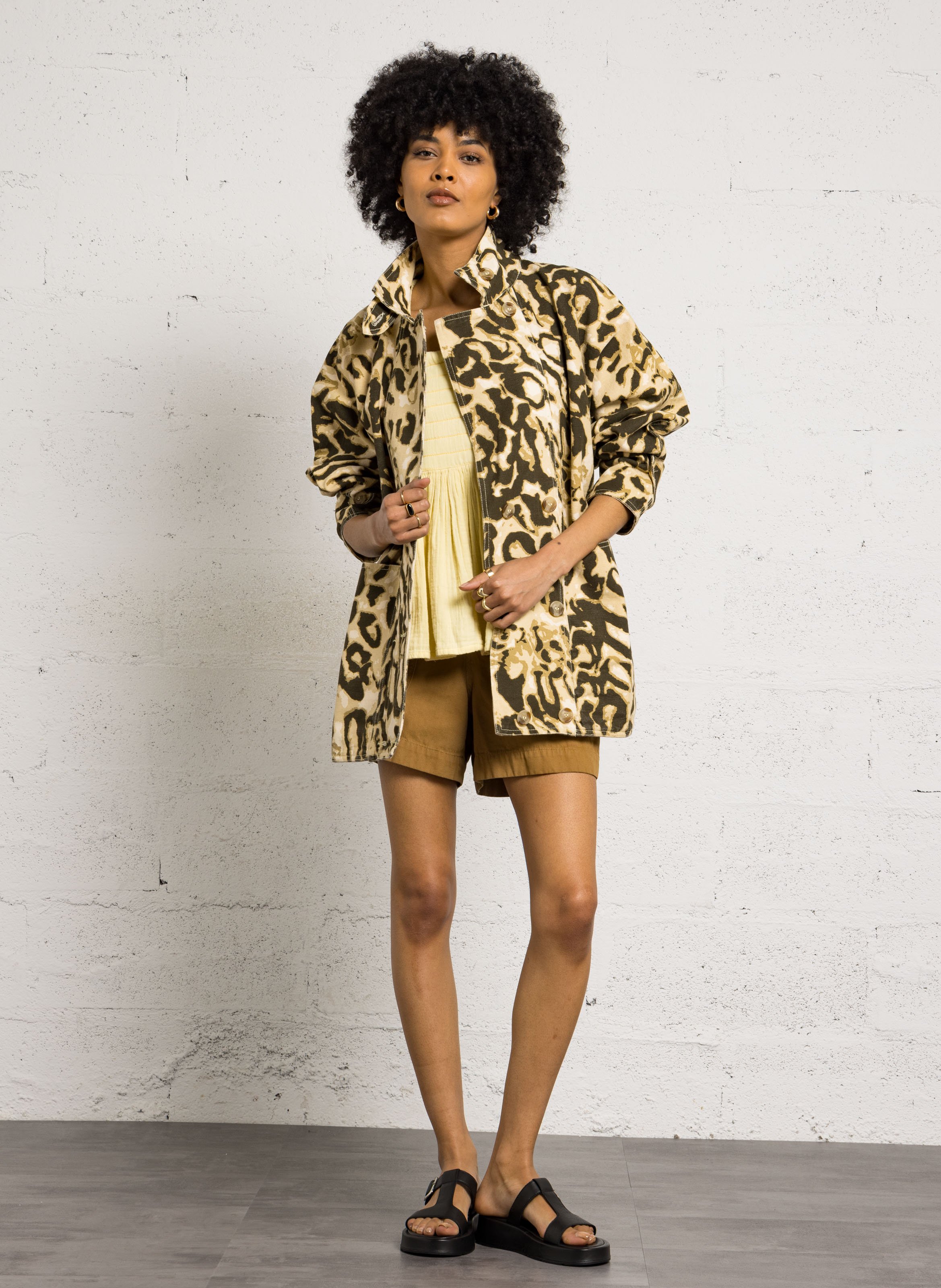 Oversized button-up jacket with patterns LEON & HARPER Beige