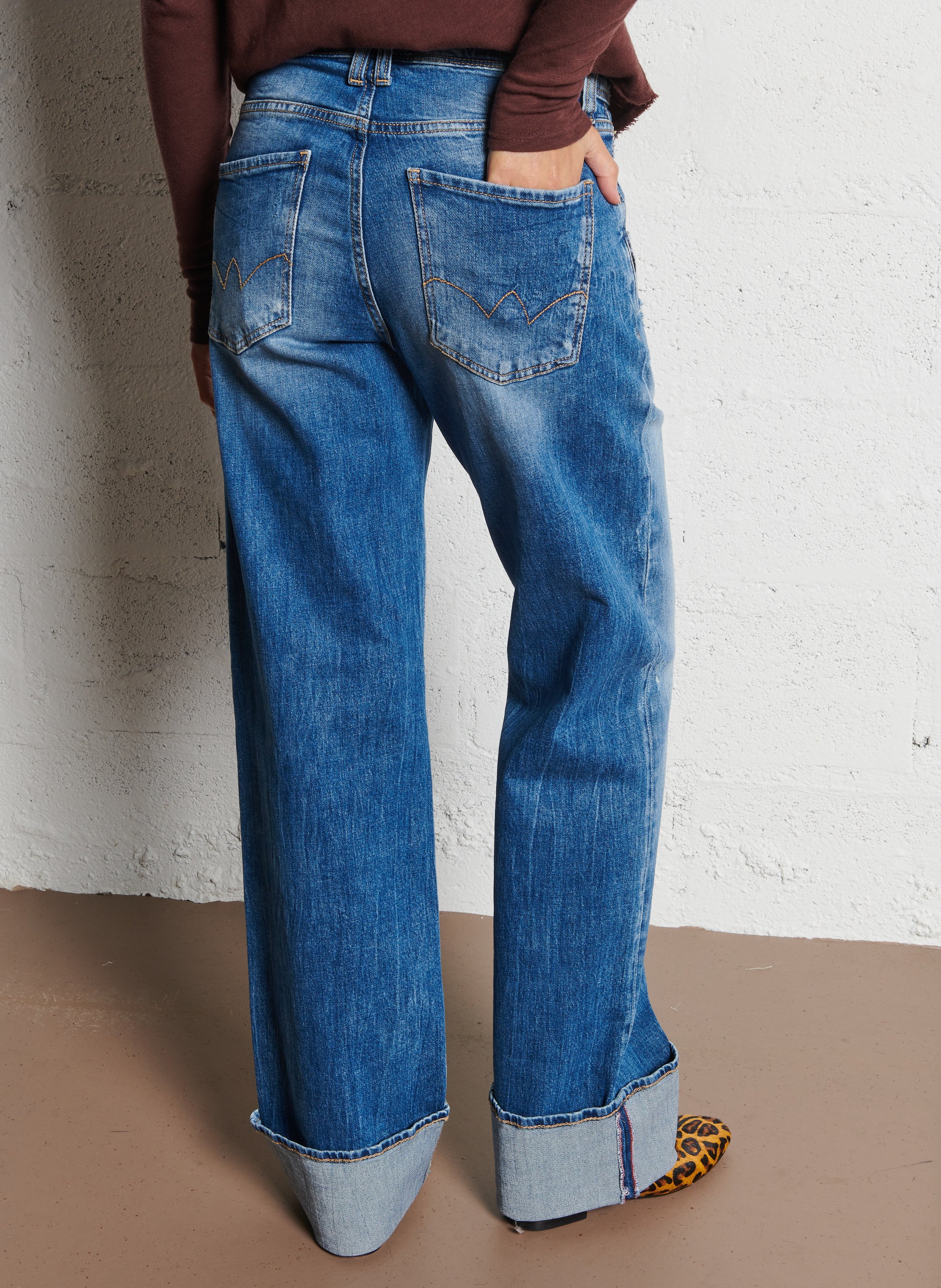 400/28 LE TEMPS DES CERISES Bleu