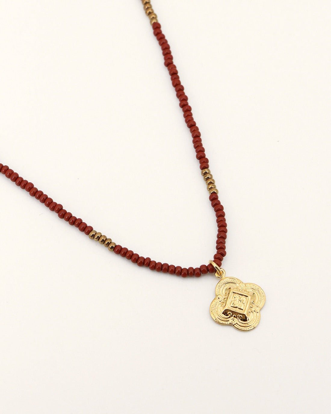 Rose-window necklace NILAI